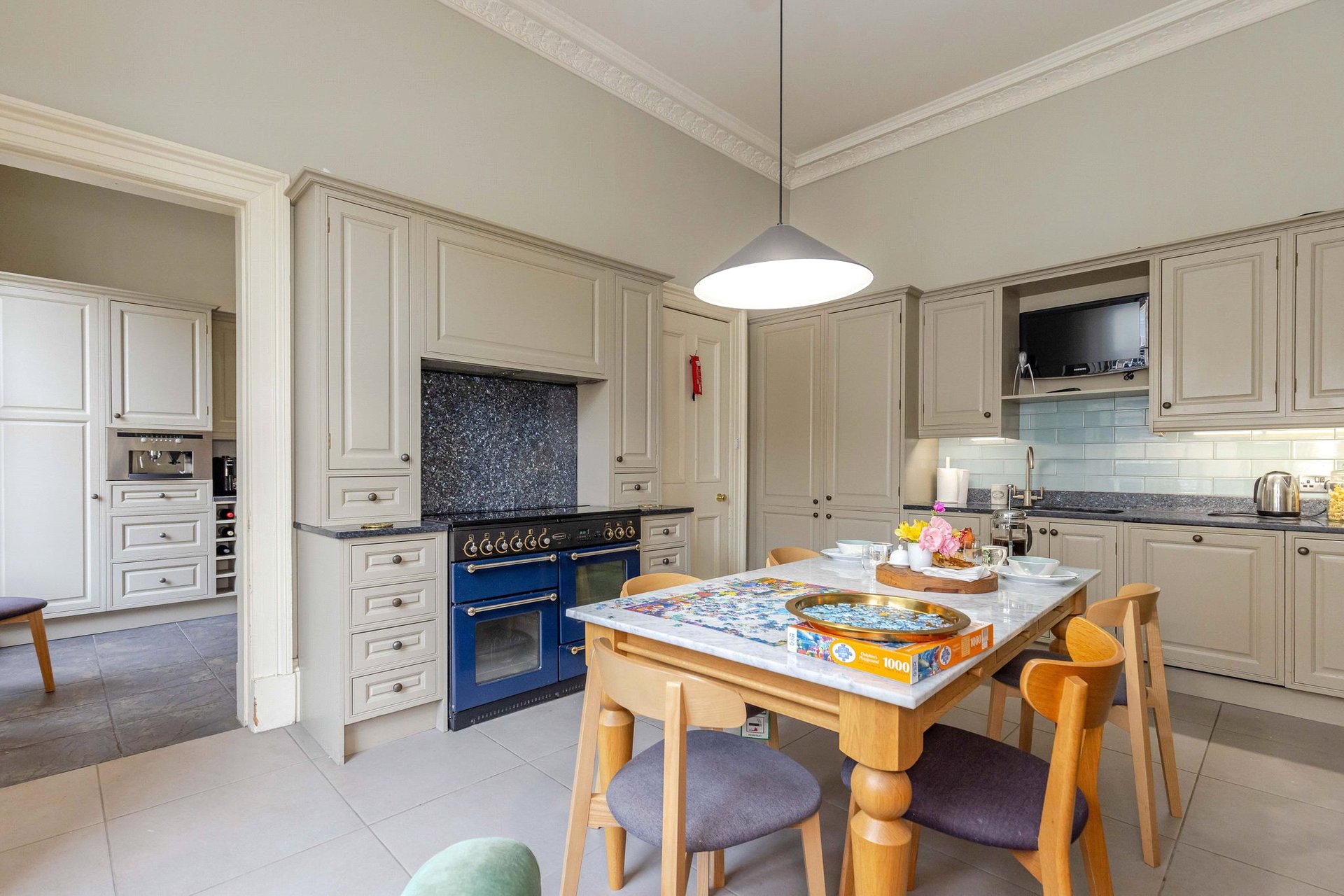 8 Alva Street, Edinburgh, Midlothian, EH2 4QG - Picture #12