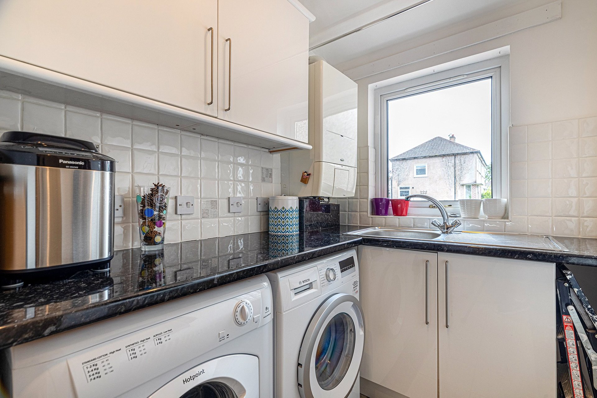 19 Arisaig Drive, Bearsden, G61 2PD - Picture #11