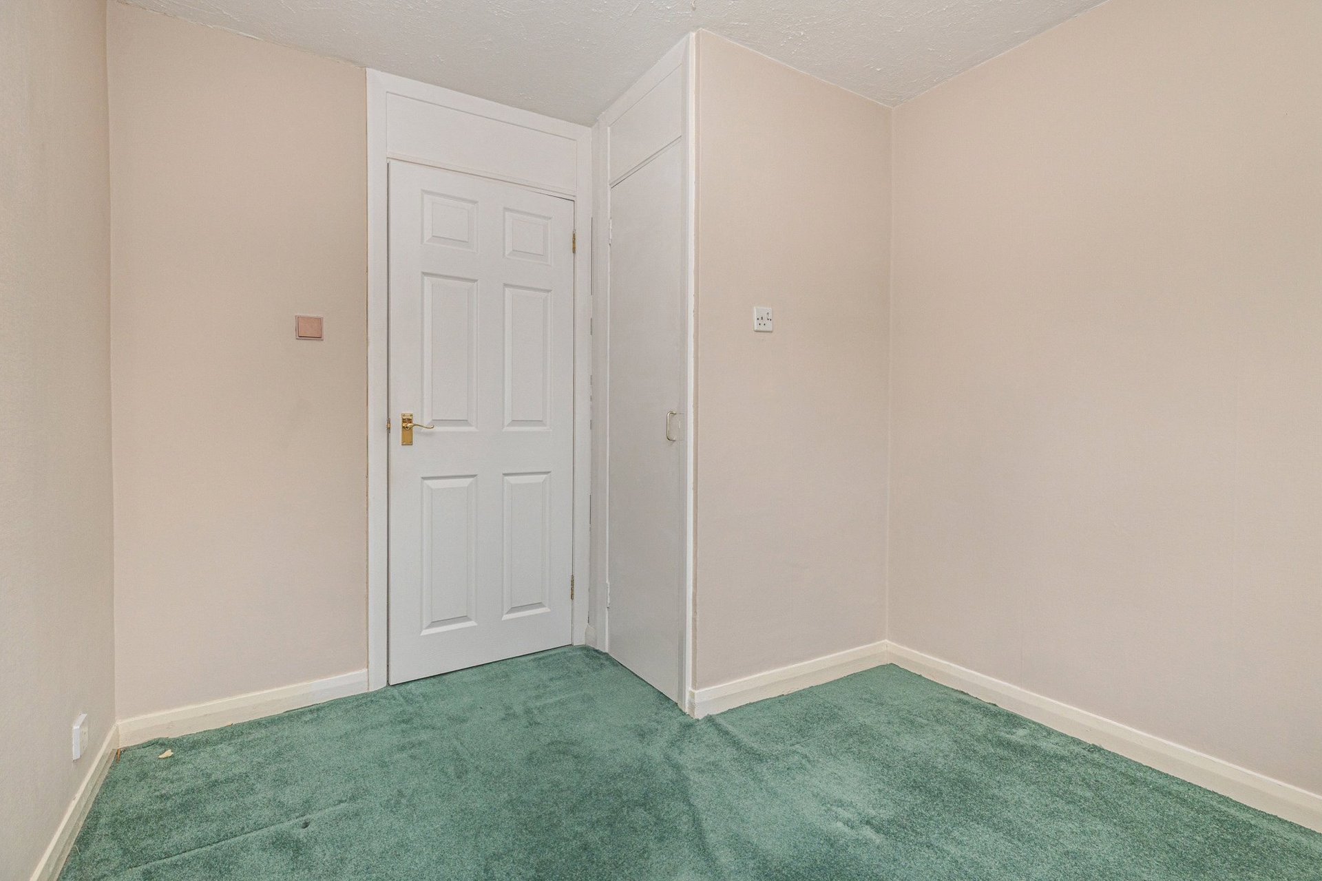 54 Rosslyn Road, Bearsden, G61 4DN - Picture #22
