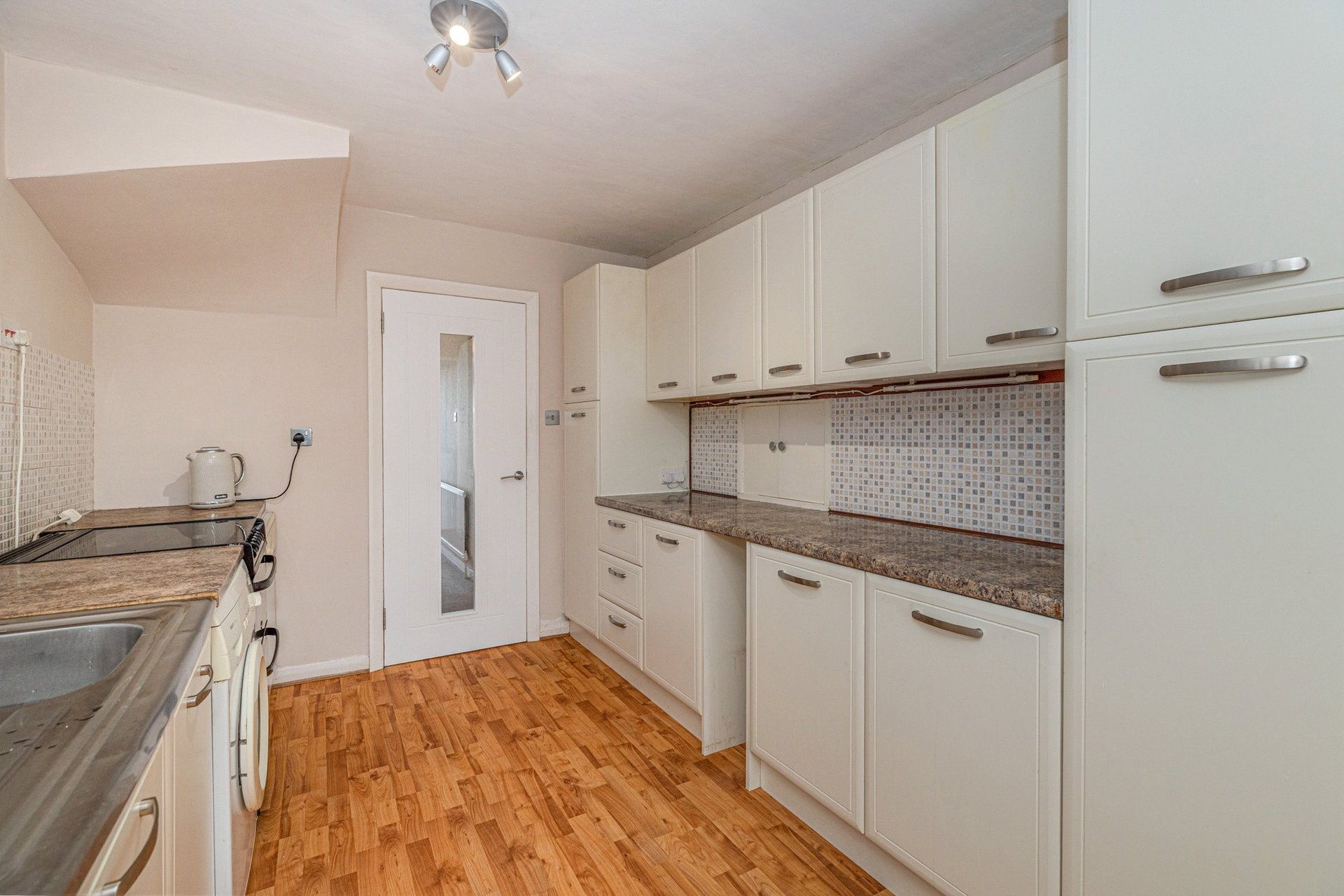 54 Rosslyn Road, Bearsden, G61 4DN - Picture #11