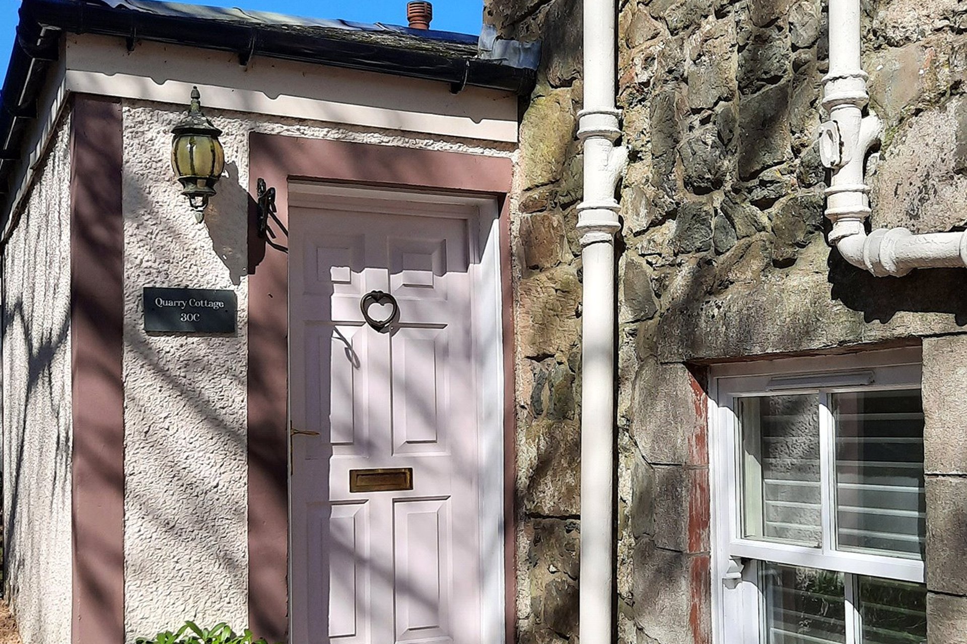 Quarry Cottage, 30C Polnoon Street, Eaglesham, East Renfrewshire, G76 0BG - Picture #2
