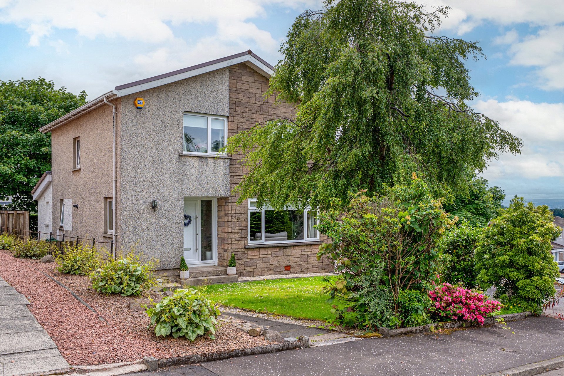 9 Loyal Gardens, Bearsden, G61 4SA - Picture #35