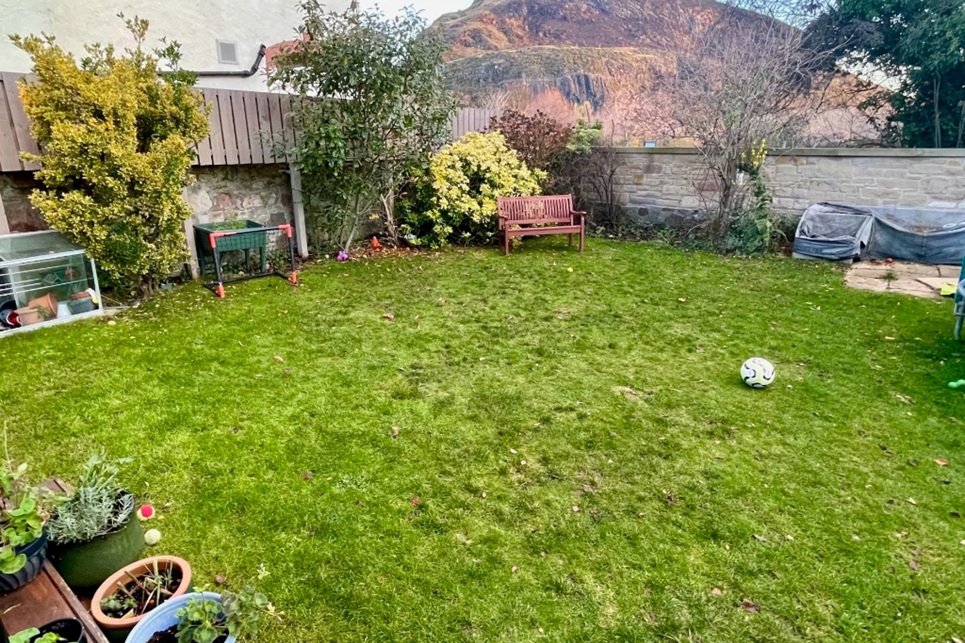 4b Priestfield Road North, Edinburgh, EH16 5HS - Picture #5