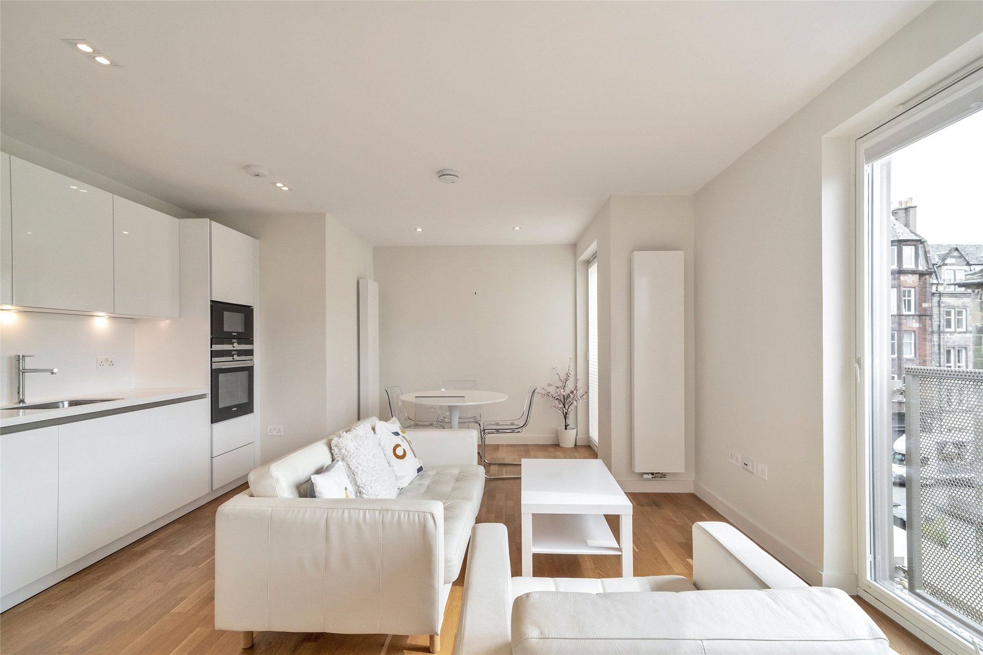 16/9 Horne Terrace, Fountainbridge, Edinburgh, EH11 1JL - Picture #2