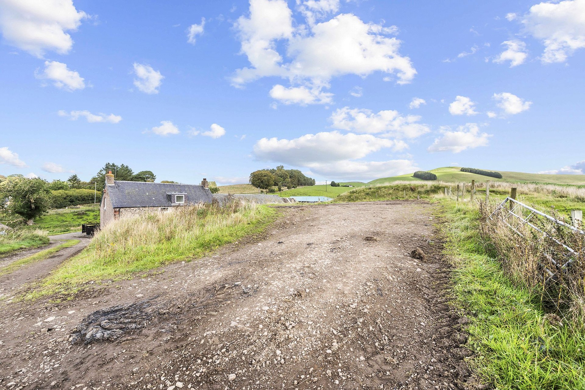 Candyburn Farm, Biggar, South Lanarkshire, ML12 6QY - Picture #30