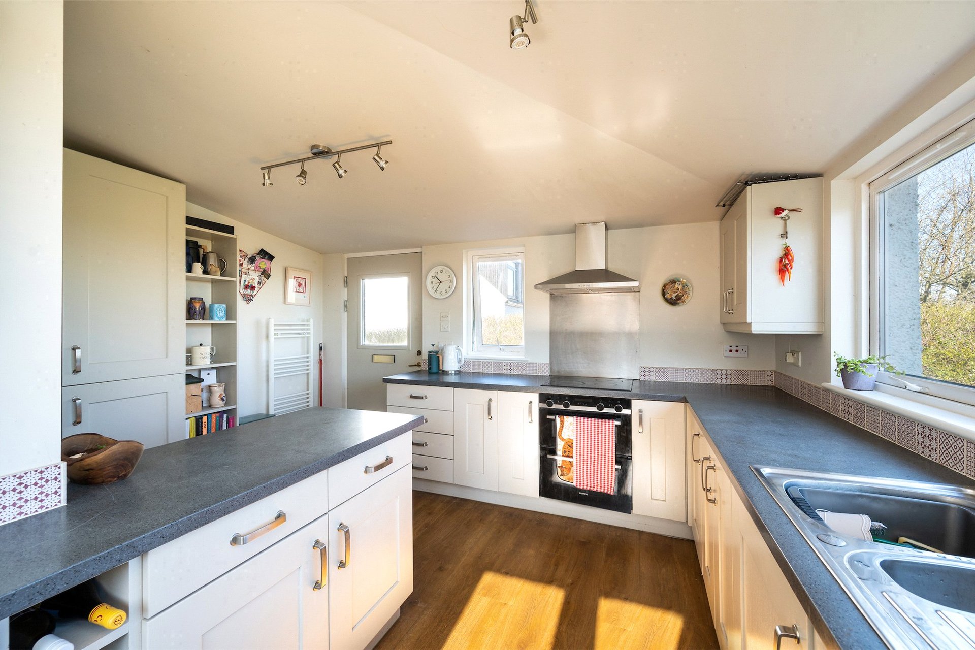 Sarnia, 25 Fala Village, Pathhead, Midlothian, EH37 5SY - Picture #8