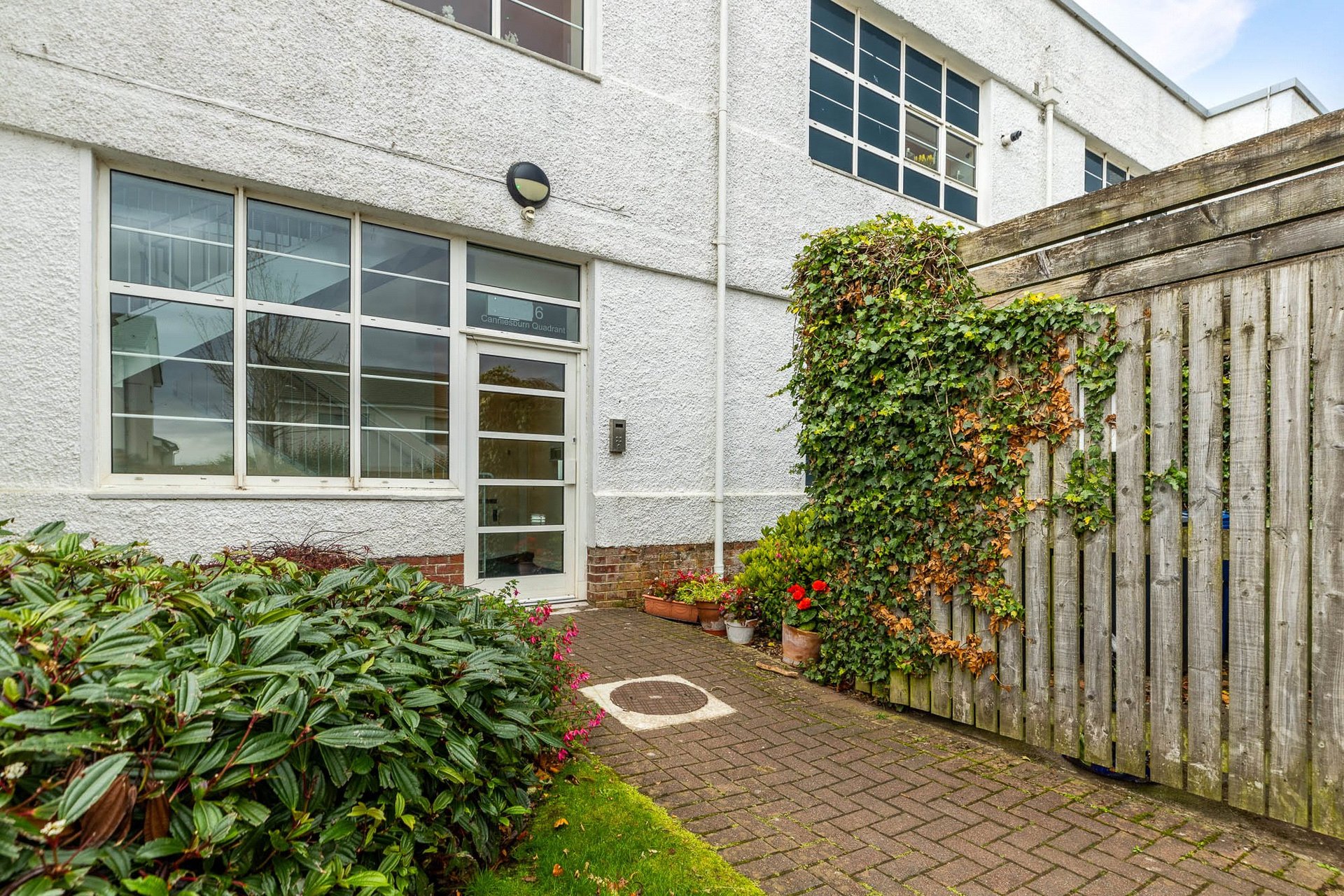 10 Canniesburn Quadrant, Bearsden, G61 1RW - Picture #15