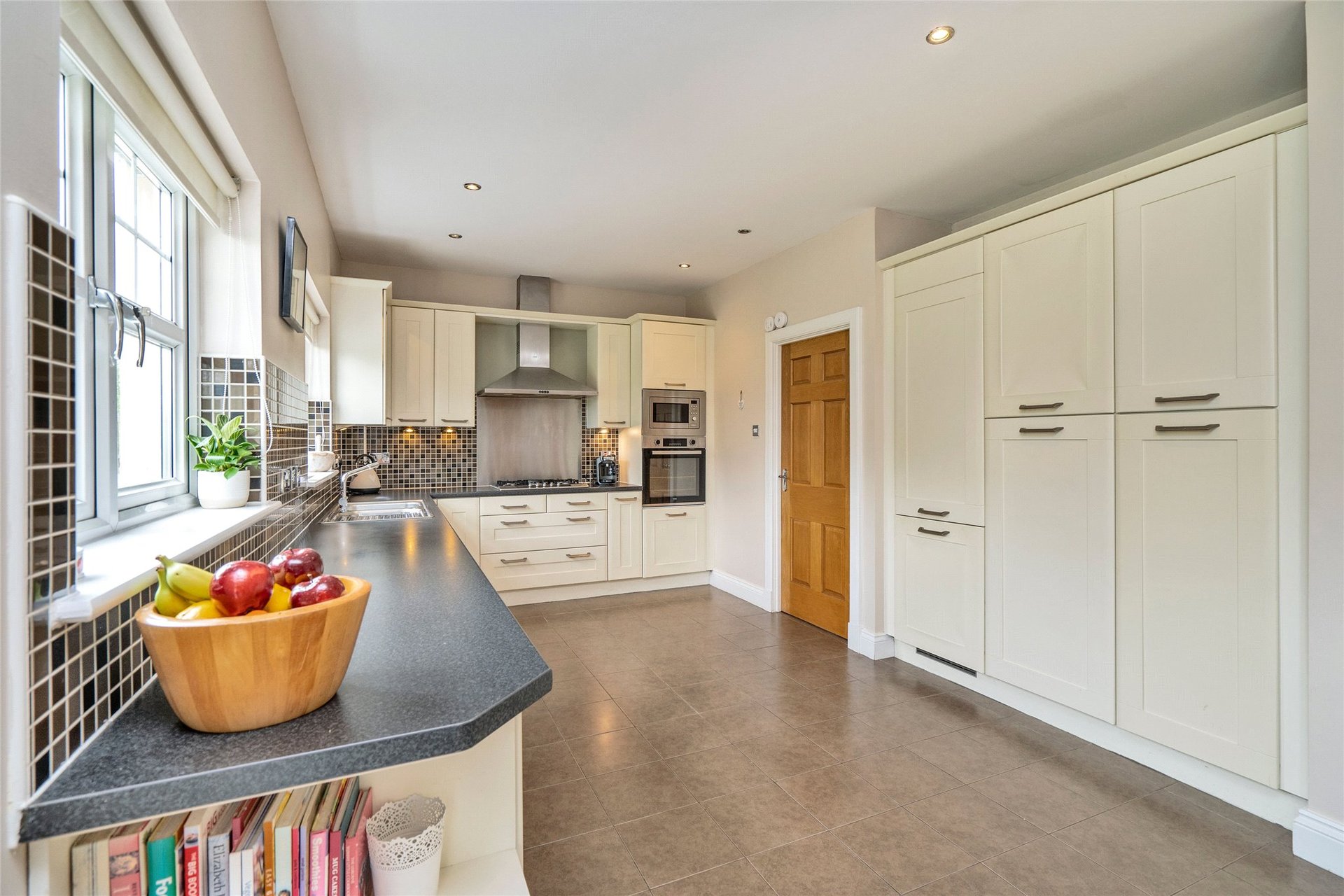 2 Thirlestane Drive, Lauder, Scottish Borders, TD2 6TS - Picture #6