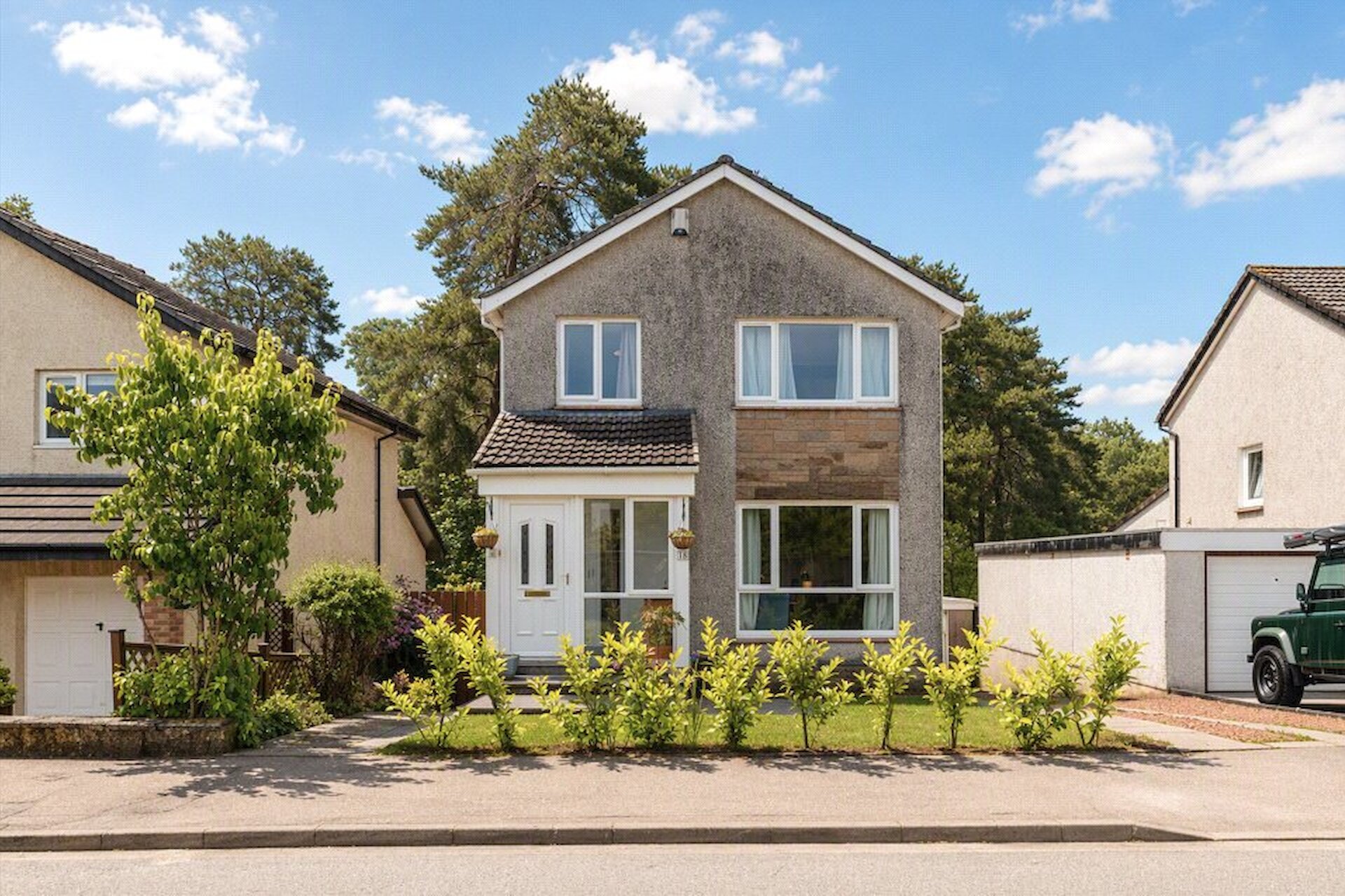 14 Dunglass Place, Milngavie, G62 7RX - Picture #1