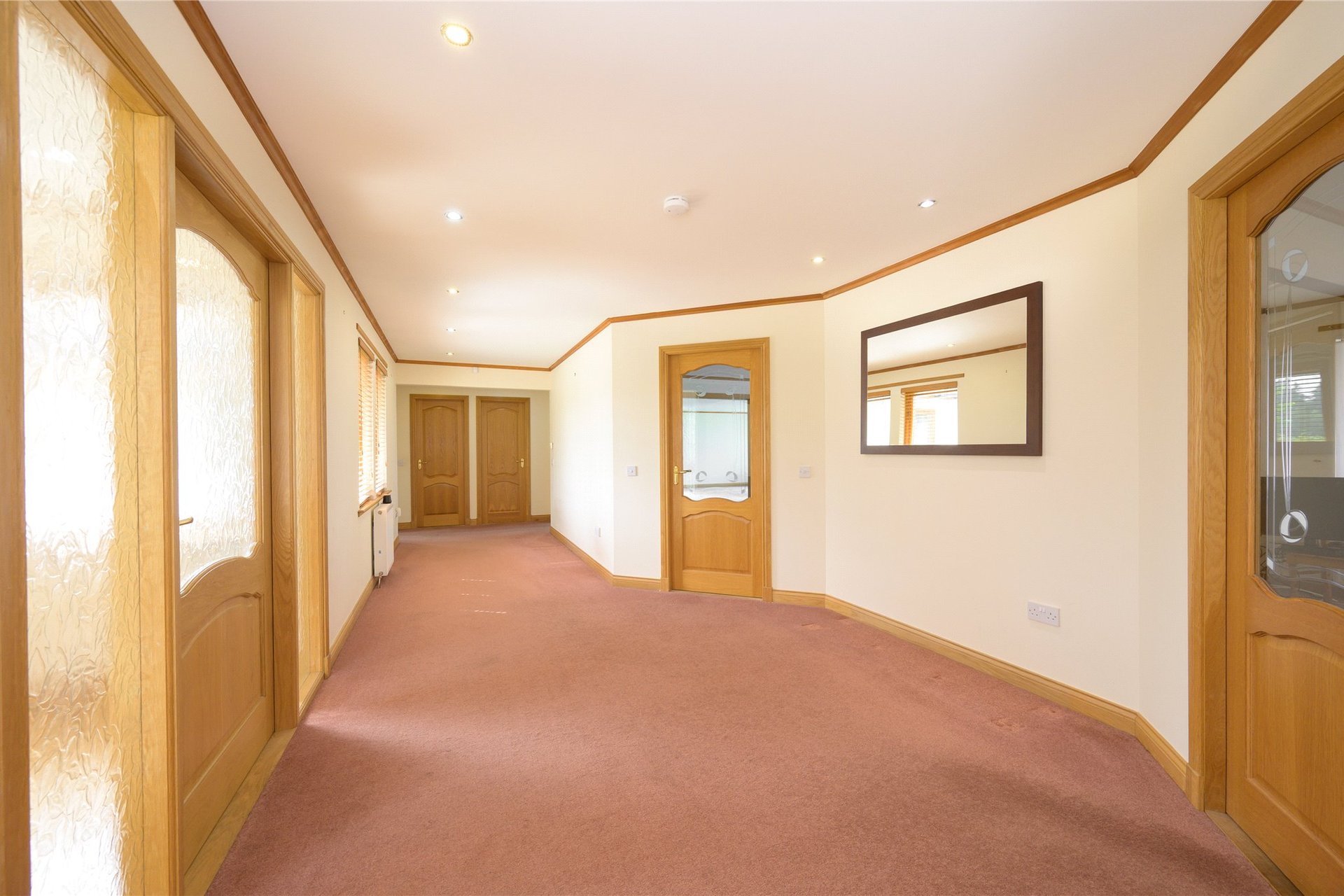 Beneveian, 1 West Mains Crofts, West Calder, West Lothian, EH55 8LD - Picture #5