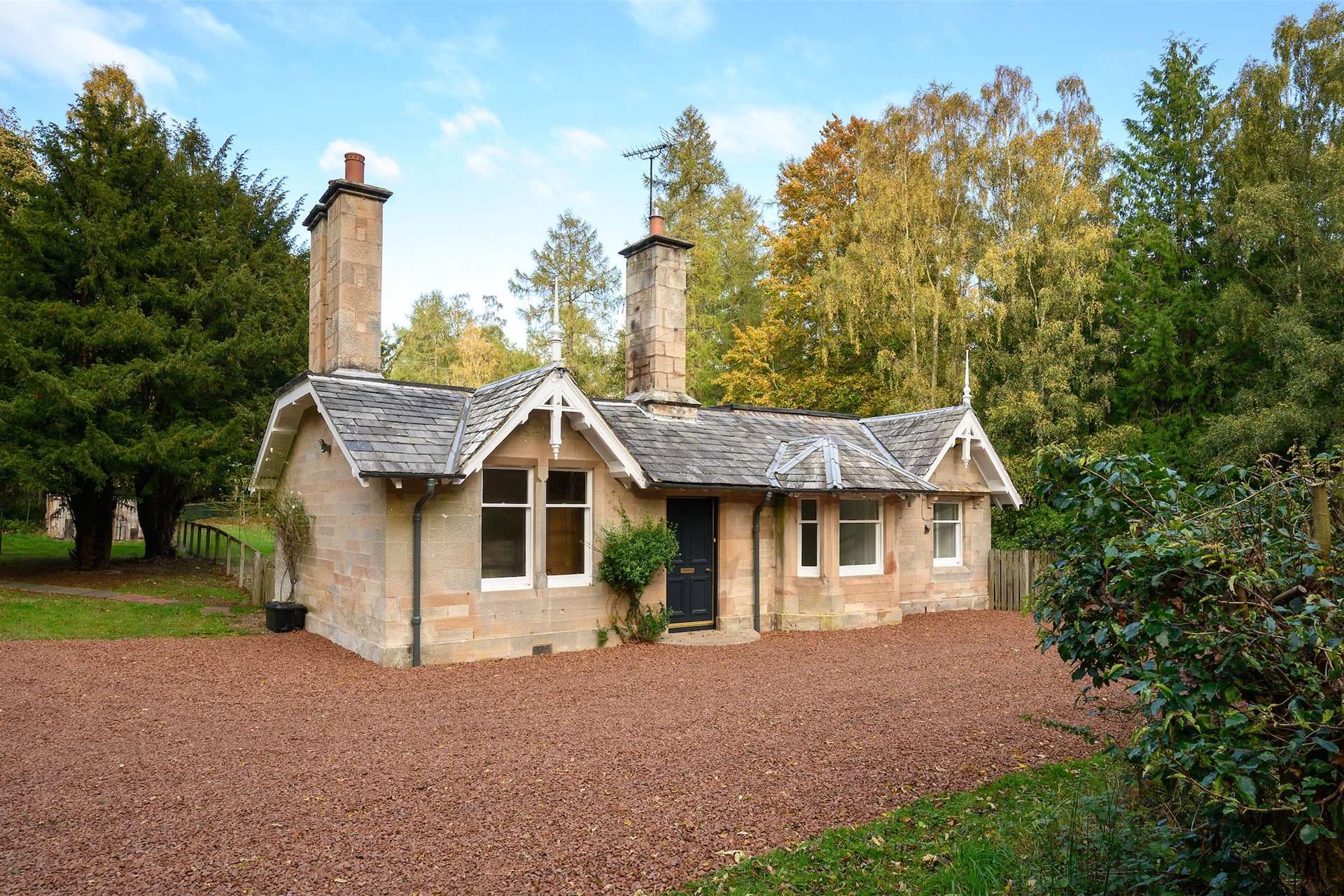 Heather Lodge, Whittingehame Estate, East Linton, East Lothian, EH41 4QA - Picture #1