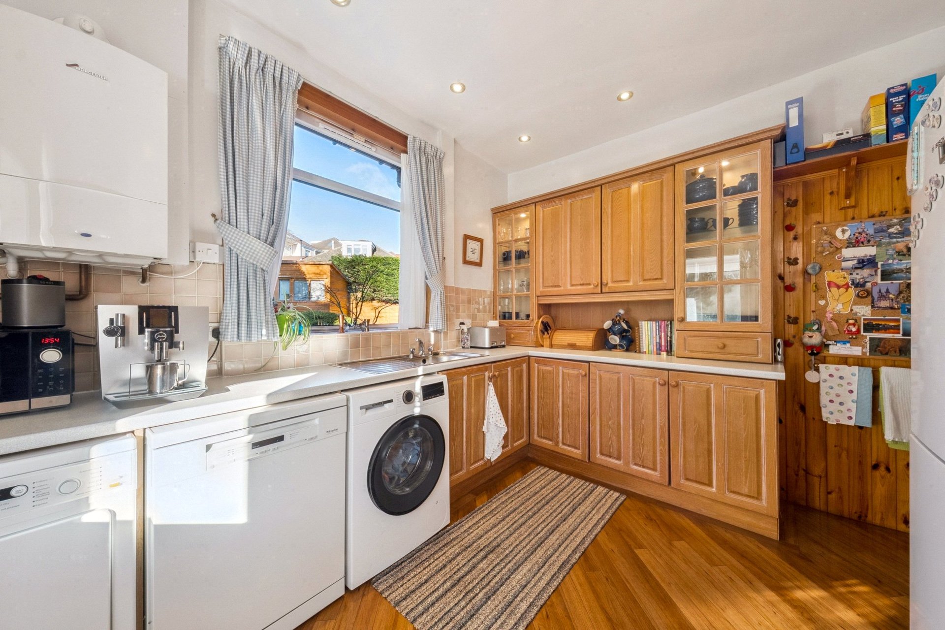 7 Reid Avenue, Bearsden, G61 3DR - Picture #9