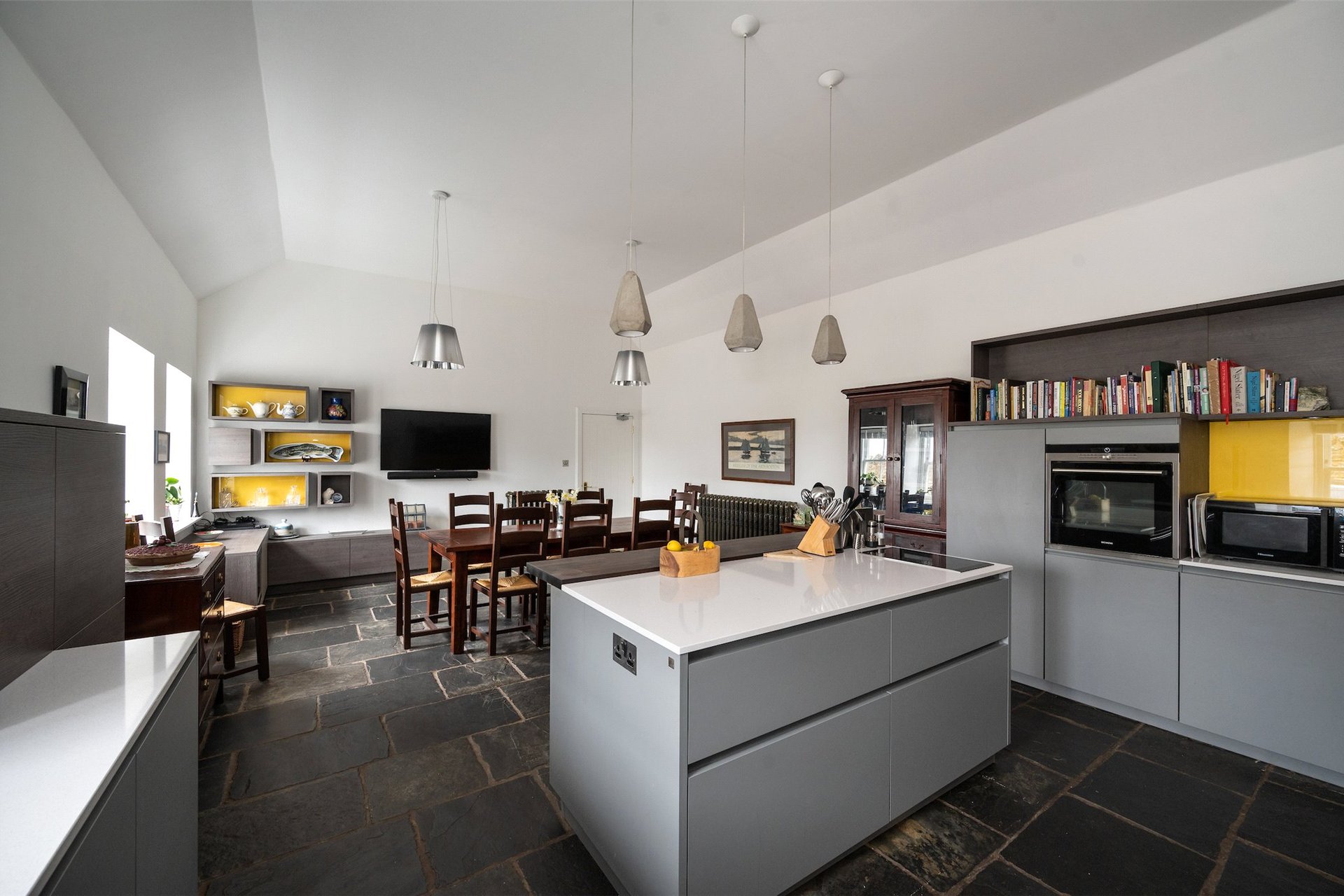 Wester Causewayend House, Kirknewton, West Lothian, EH27 8DH - Picture #2