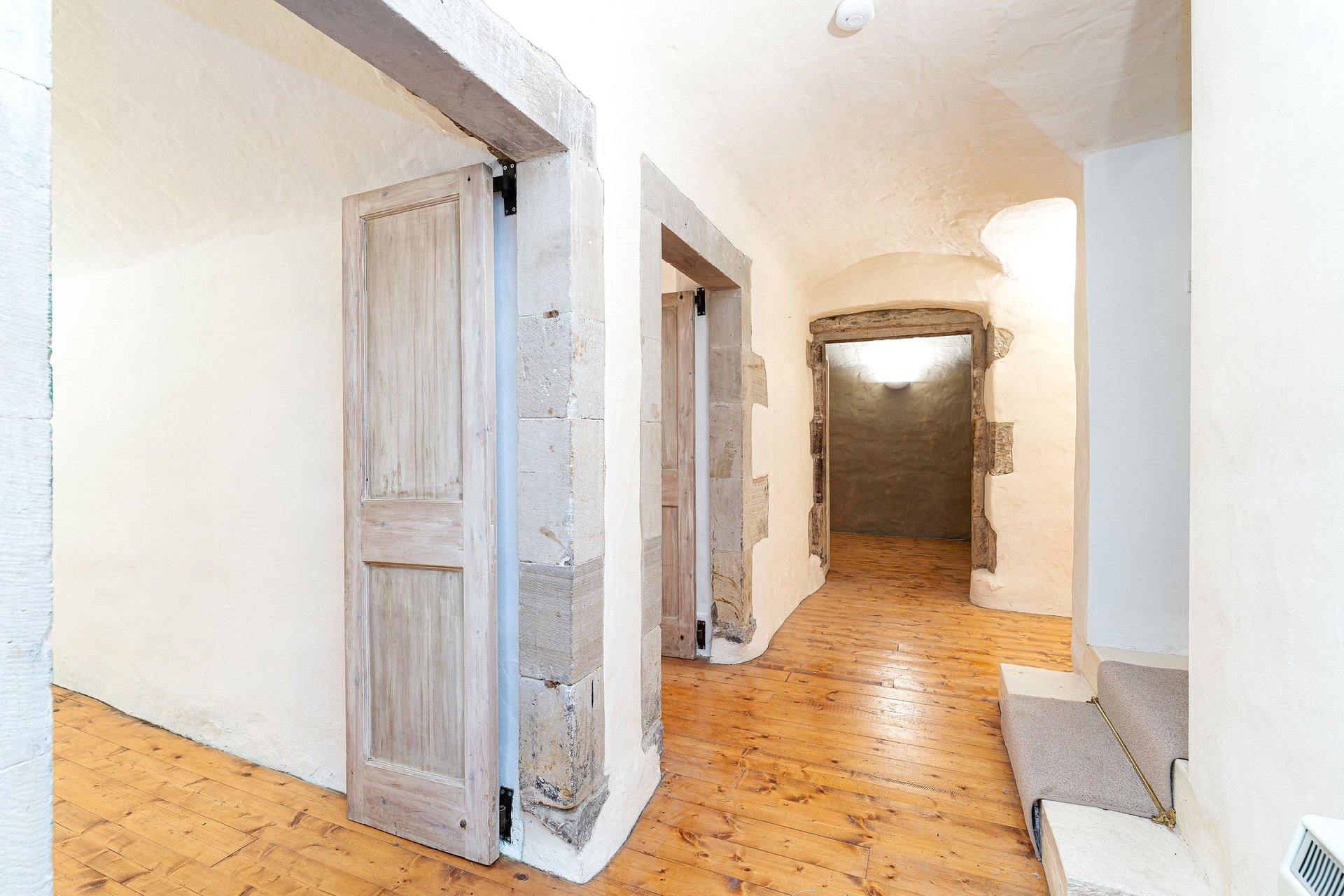 2 Ramsay Garden, Edinburgh, EH1 2NA - Picture #23