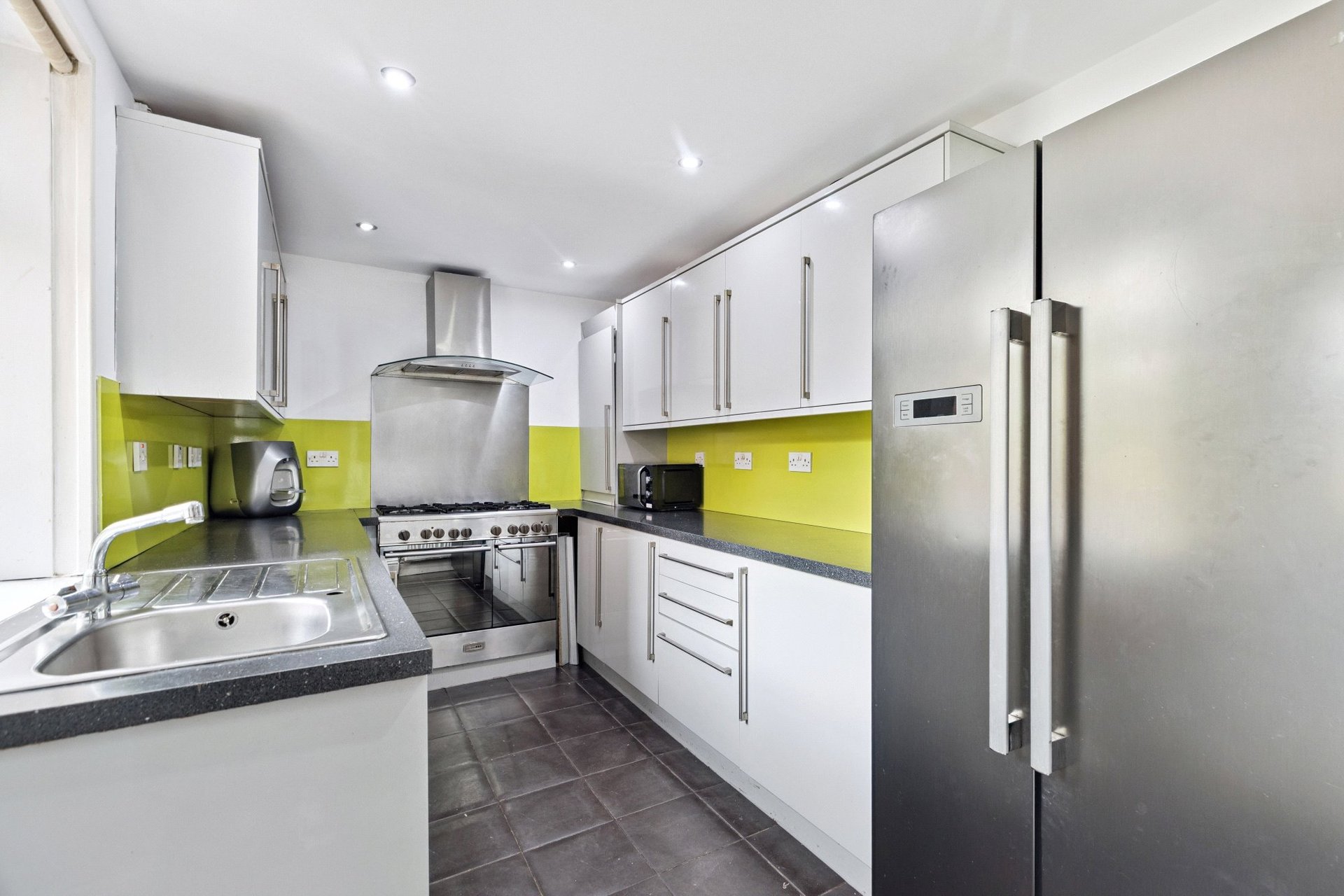 3 Larch Road, Dumbreck, Glasgow, G41 5DA - Picture #9