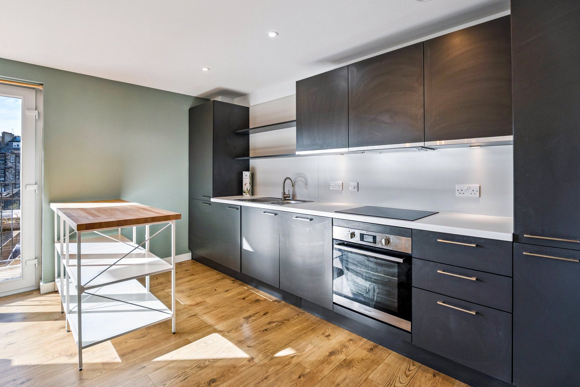 Flat 5, 4 Ropemaker Street, Edinburgh, EH6 7AN - Picture #6