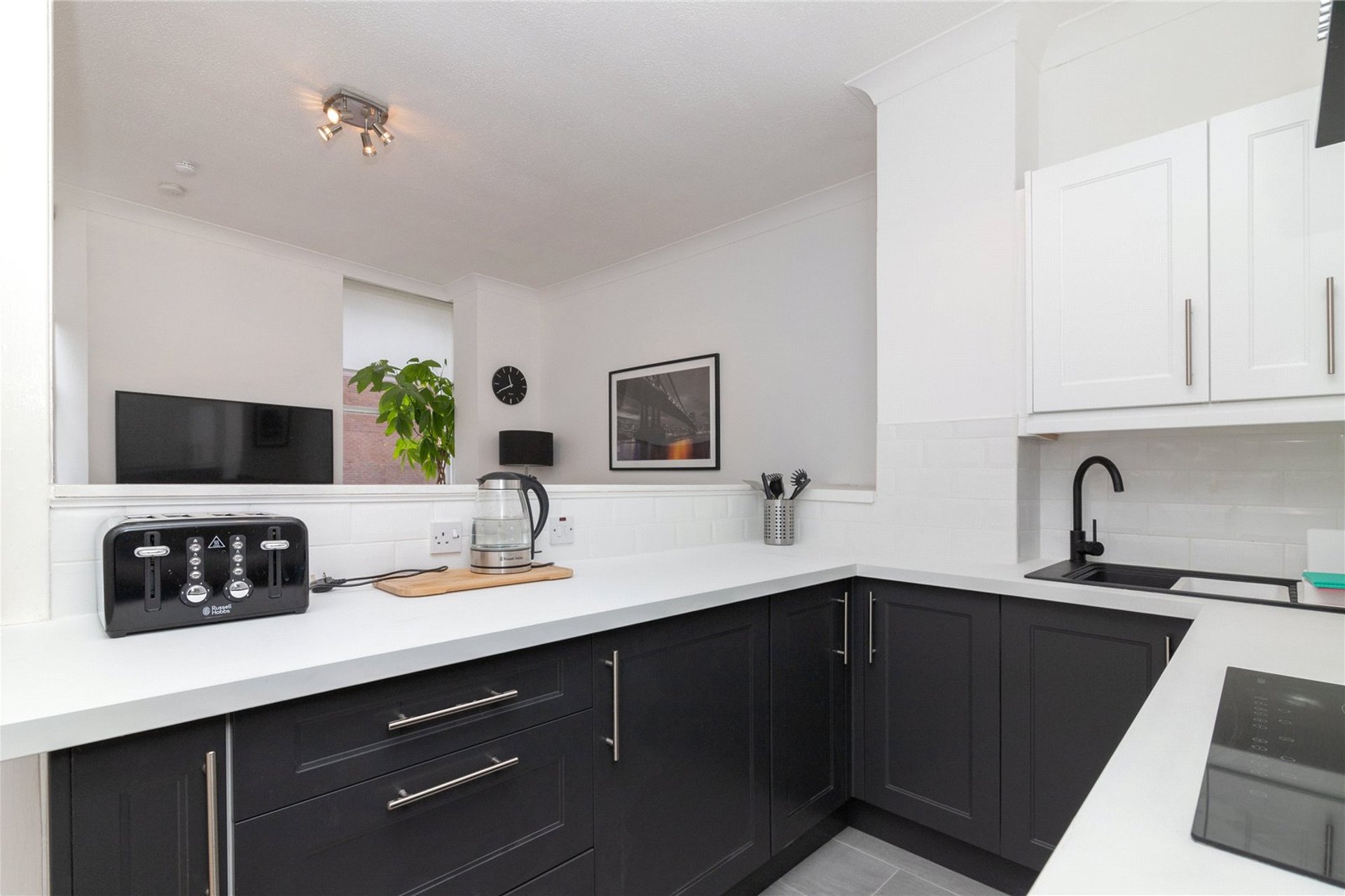 Flat 12, 367 Argyle Street, Glasgow, G2 8LT - Picture #9