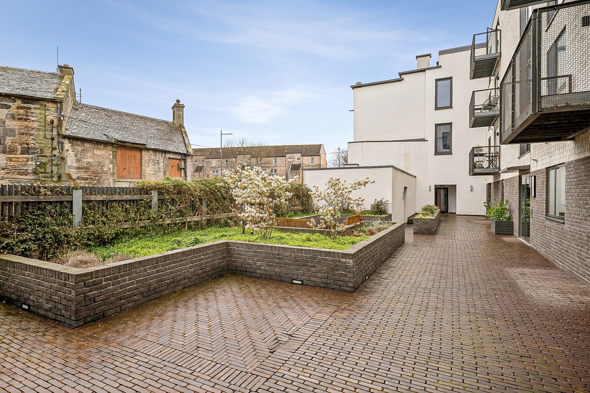 200/6 Great Junction Street, Leith, Edinburgh, EH6 5LW - Picture #18