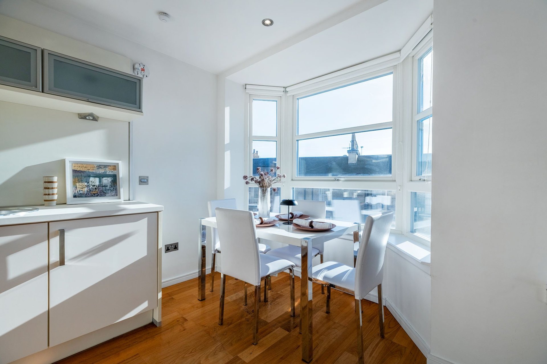 4/1 Park House, 10 Park Circus Place, Park, Glasgow, G3 6AN - Picture #5