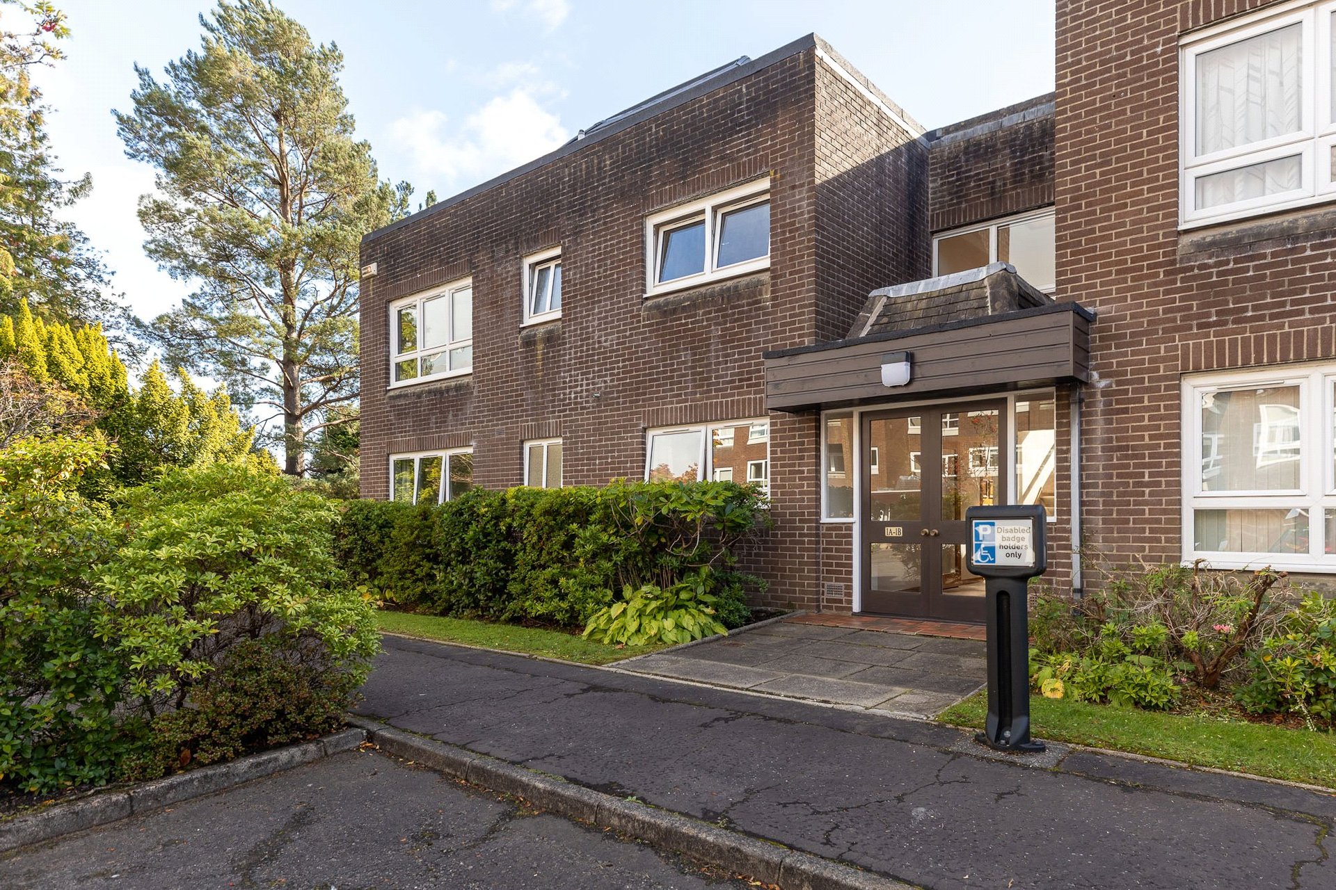 1A Roman Court, Bearsden, G61 2NW - Picture #28