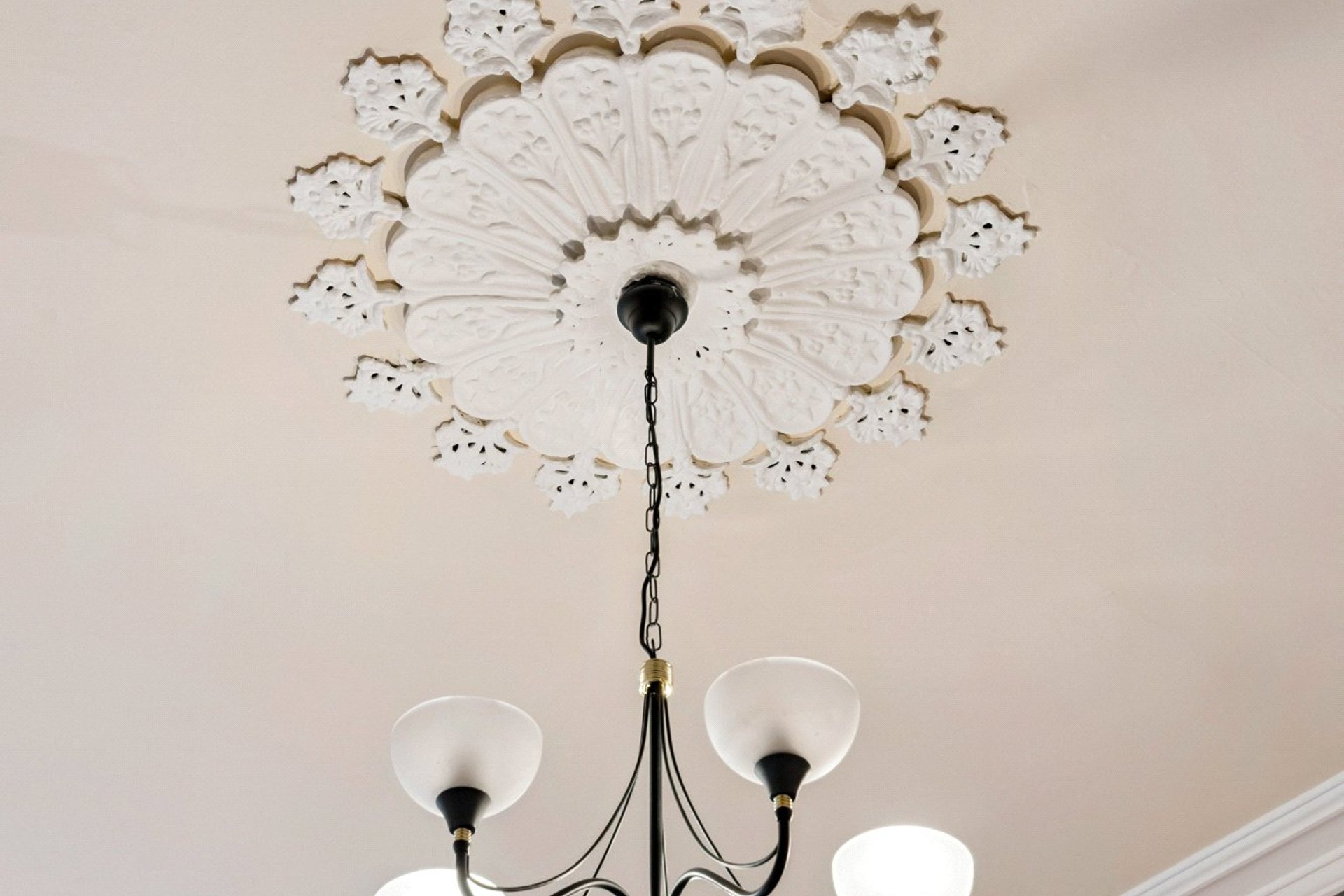 2 Victoria Crescent, Clarkston, Glasgow, G76 8BP - Picture #11