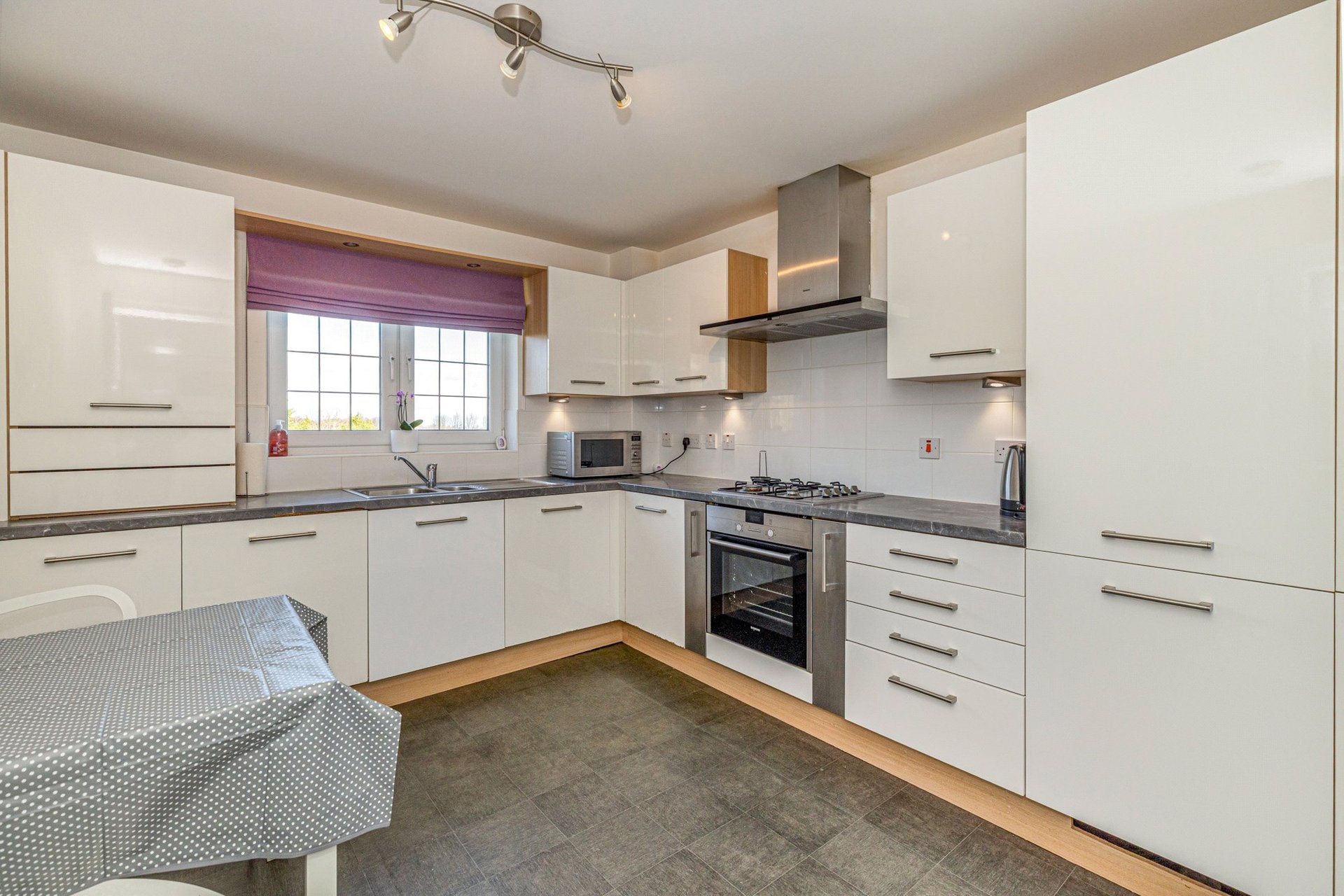 Flat G/2, 5 Abbotsford Gardens, Newton Mearns, Glasgow, East Renfrewshire, G77 6FJ - Picture #14