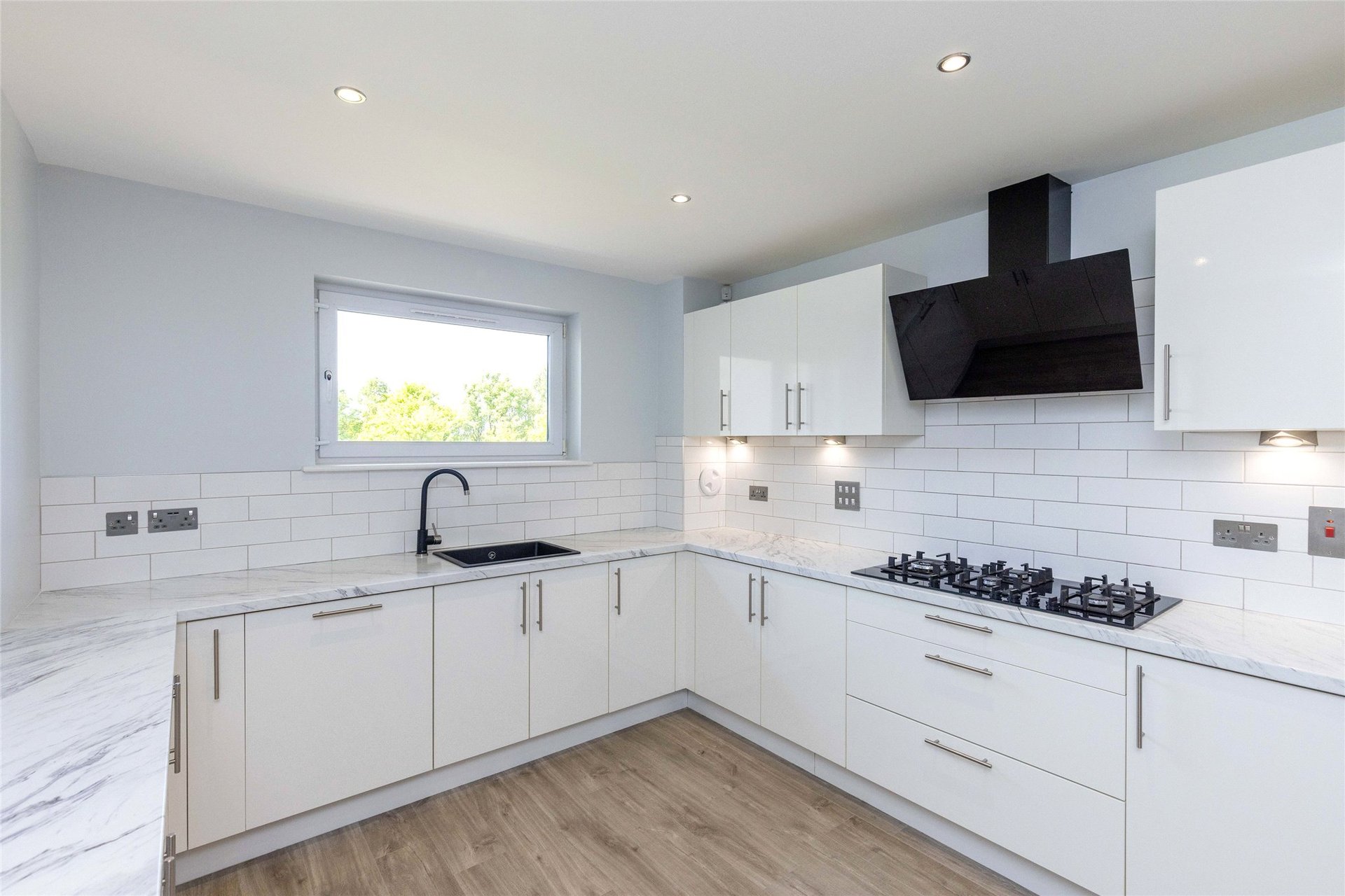 Flat 3, 4 Burnbrae Park, Edinburgh, Midlothian, EH12 8AN - Picture #5