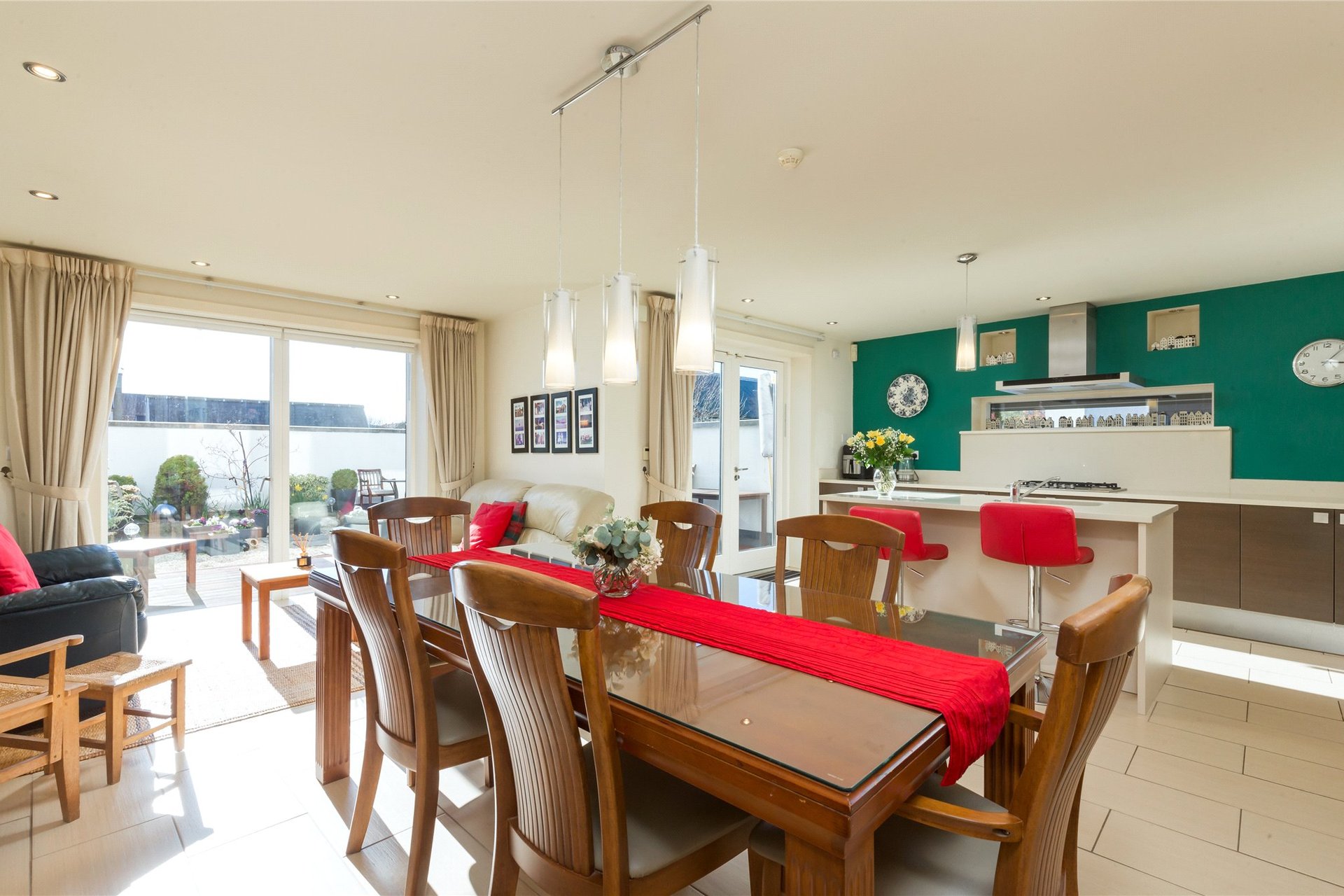 7 Brighouse Park Cross, Edinburgh, EH4 6GZ - Picture #2