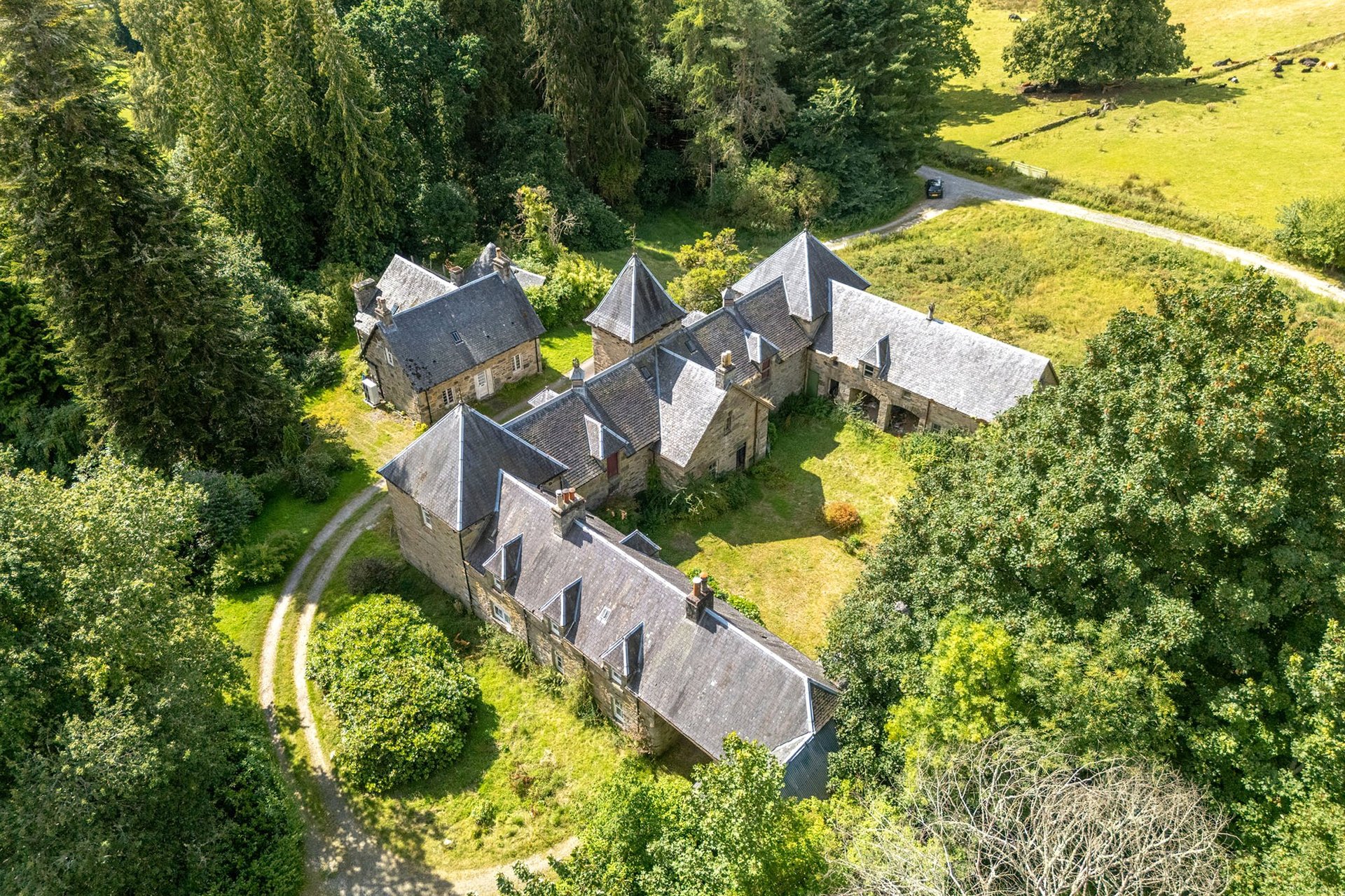 Ballechin Home Farm, Ballinluig, Pitlochry, Perth and Kinross, PH9 0LW - Picture #18