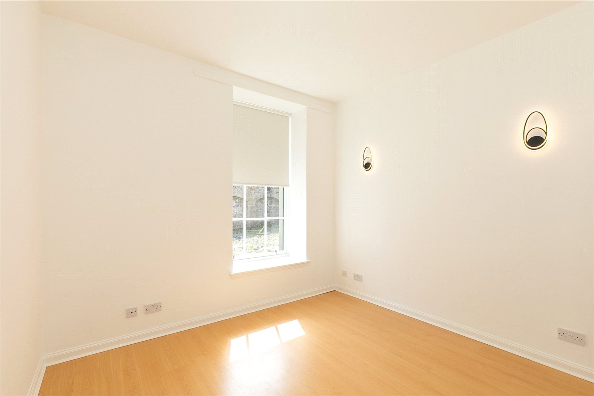 91/1 Constitution Street, Edinburgh, EH6 7AE - Picture #9