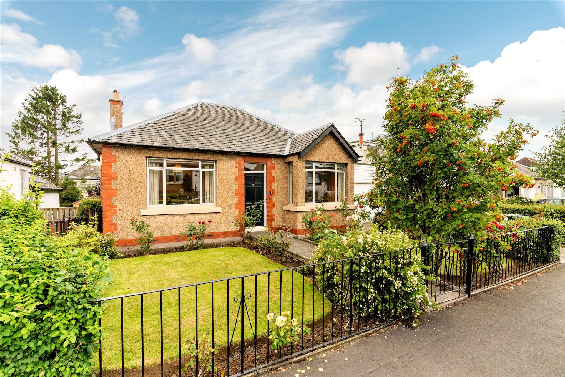 7 Craigmount Park, Corstorphine, Edinburgh, EH12 8EF - Picture #1