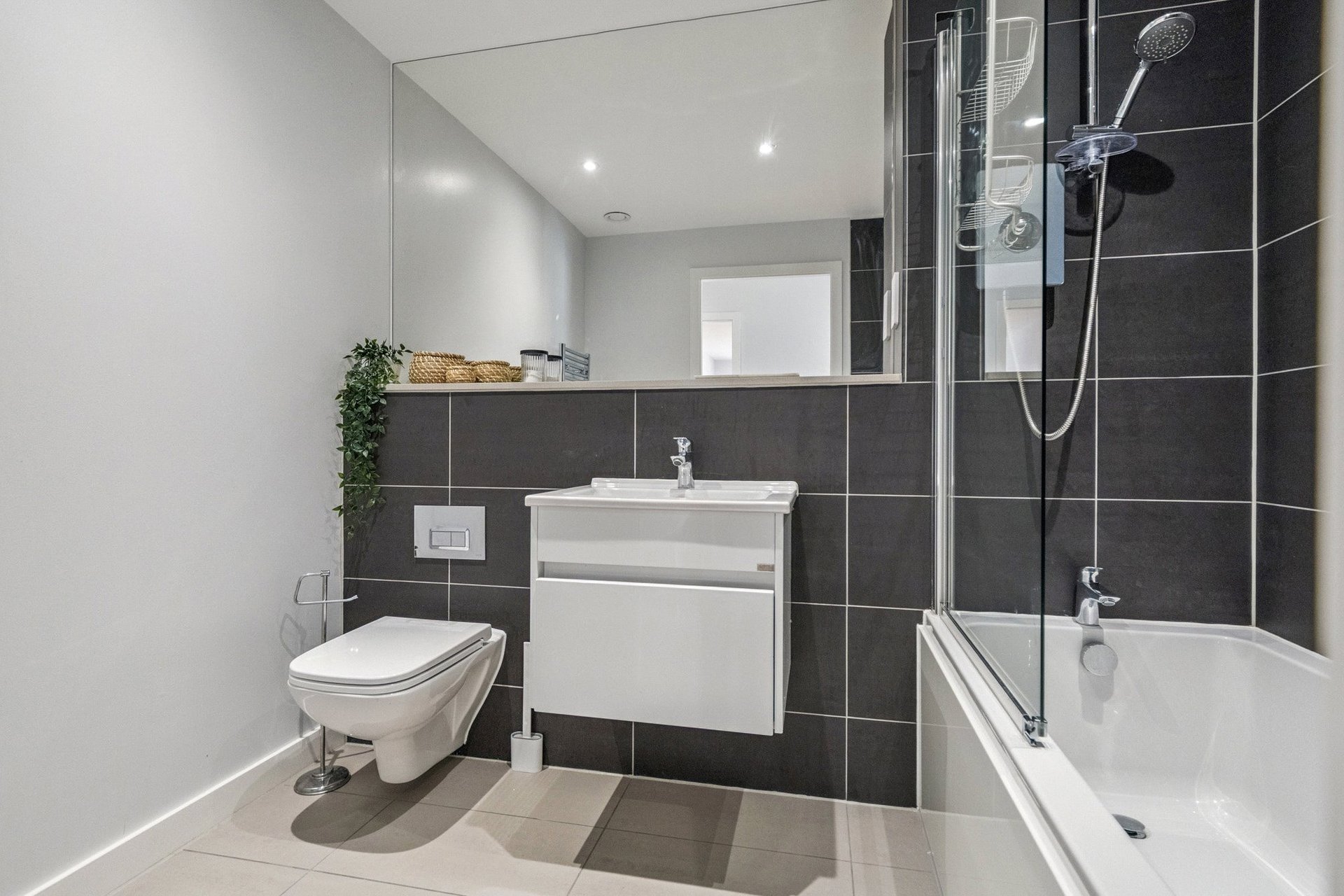 Flat 5, 19 Pillans Place, Edinburgh, Midlothian, EH6 7FJ - Picture #9