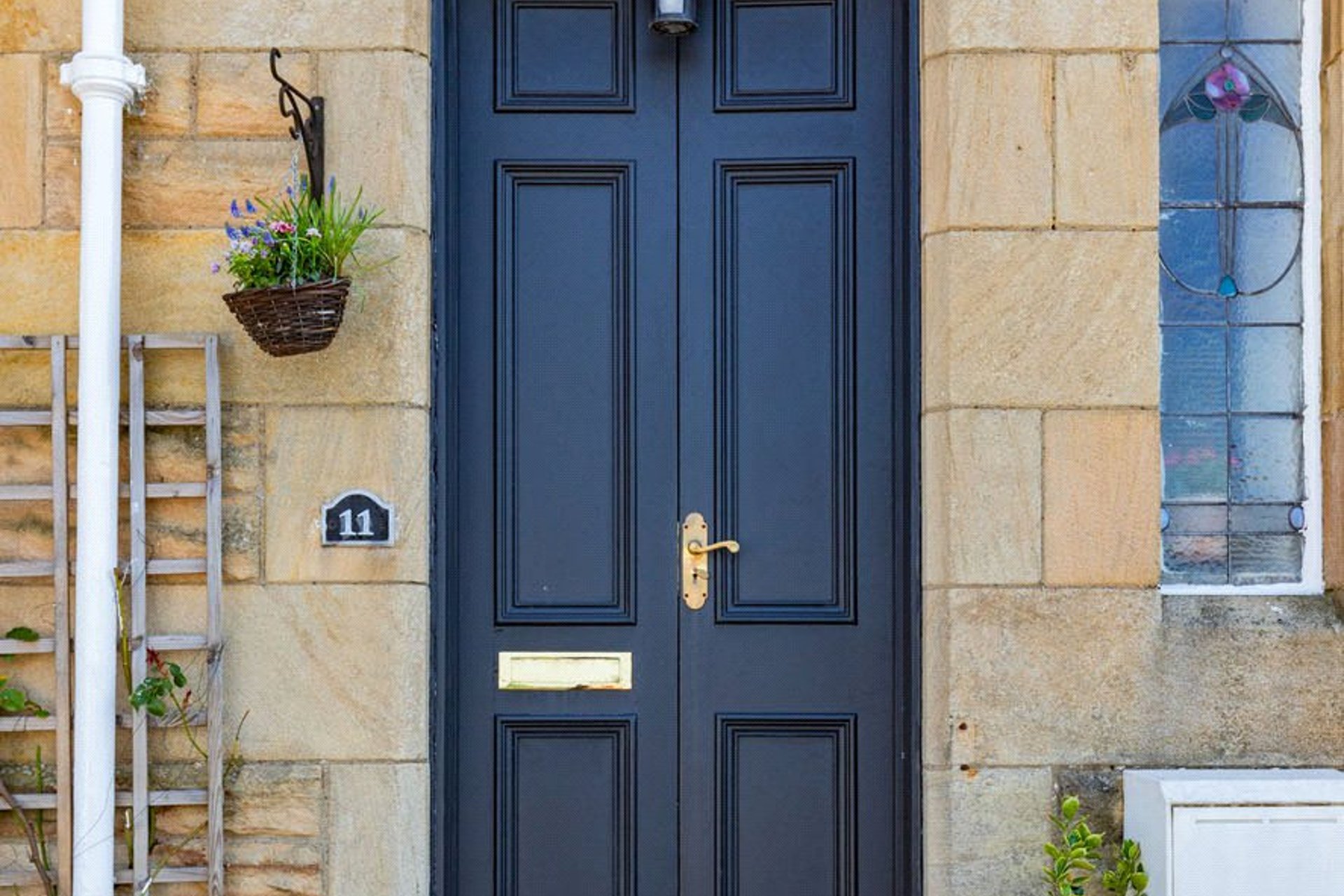 11 Queens Gate, Clarkston, Glasgow, G76 7HE - Picture #4