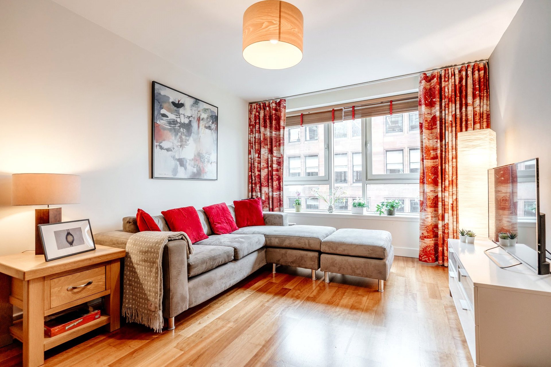 Flat 5/3 McIntyre & Hogg, 120 Ingram Street, Merchant City, Glasgow City, G1 1EJ - Picture #2