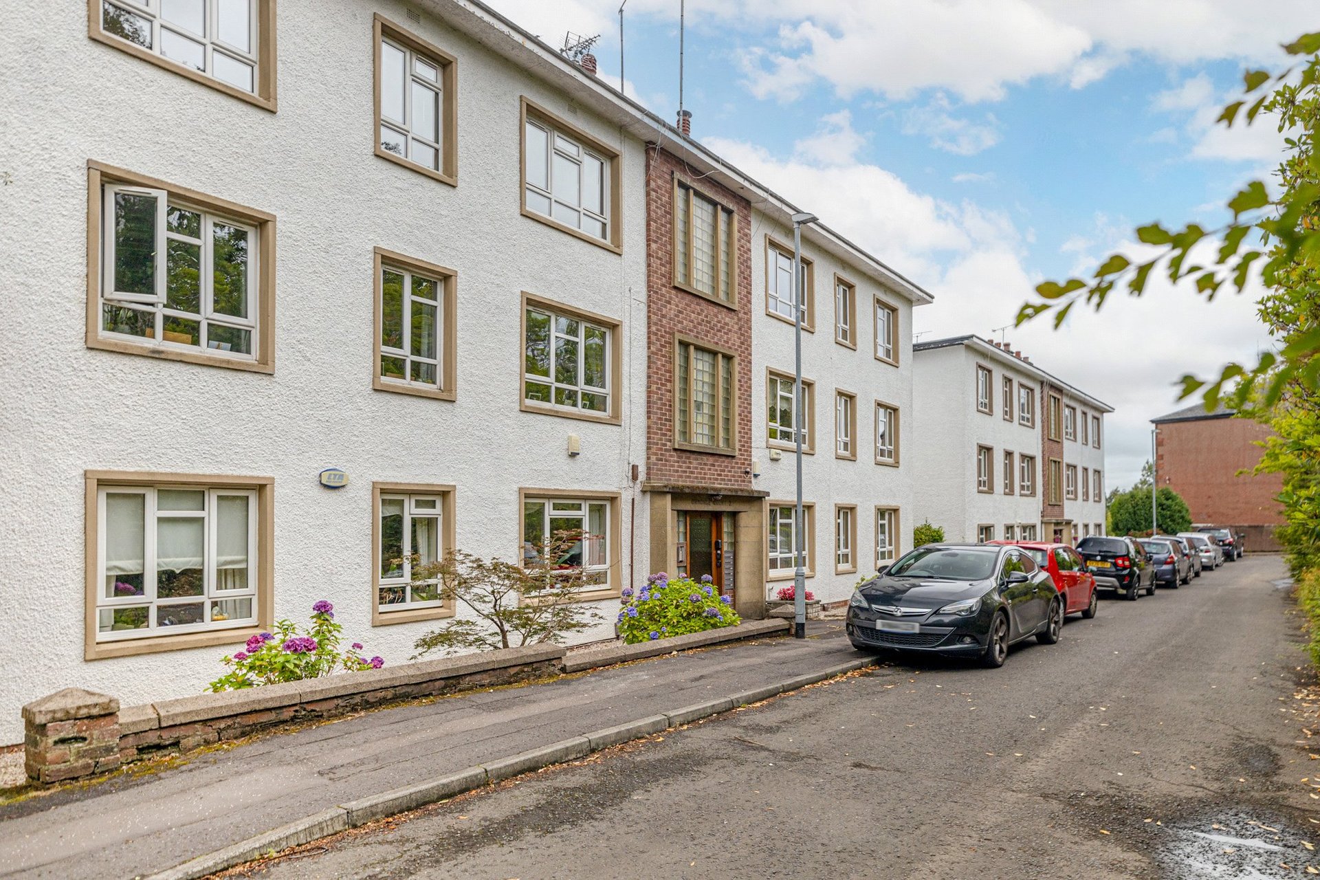 2/1, 2 Ormonde Court, Glasgow, East Renfrewshire, G44 3RE - Picture #3