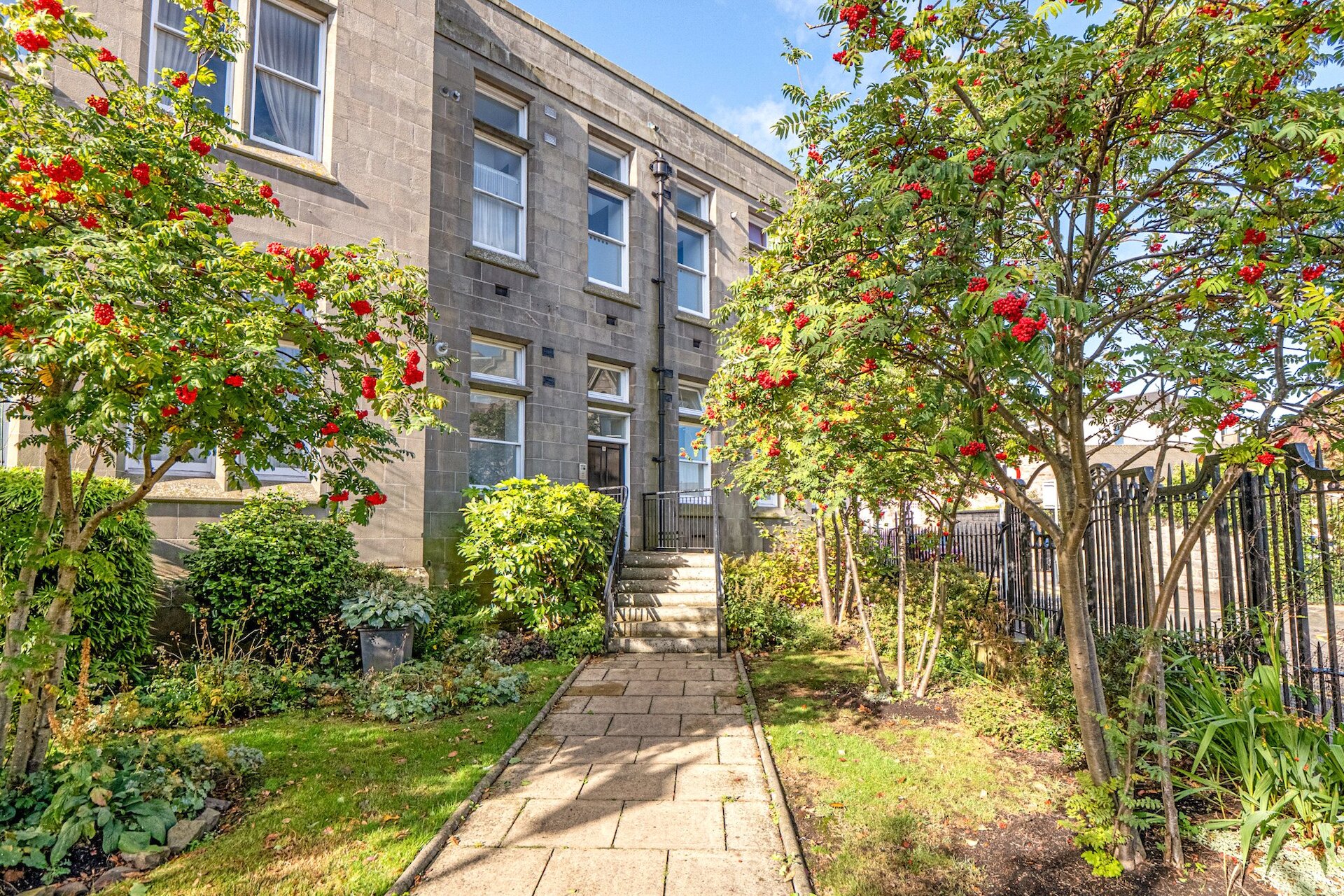 20/2 Mill Lane, Edinburgh, Midlothian, EH6 6TJ - Picture #1