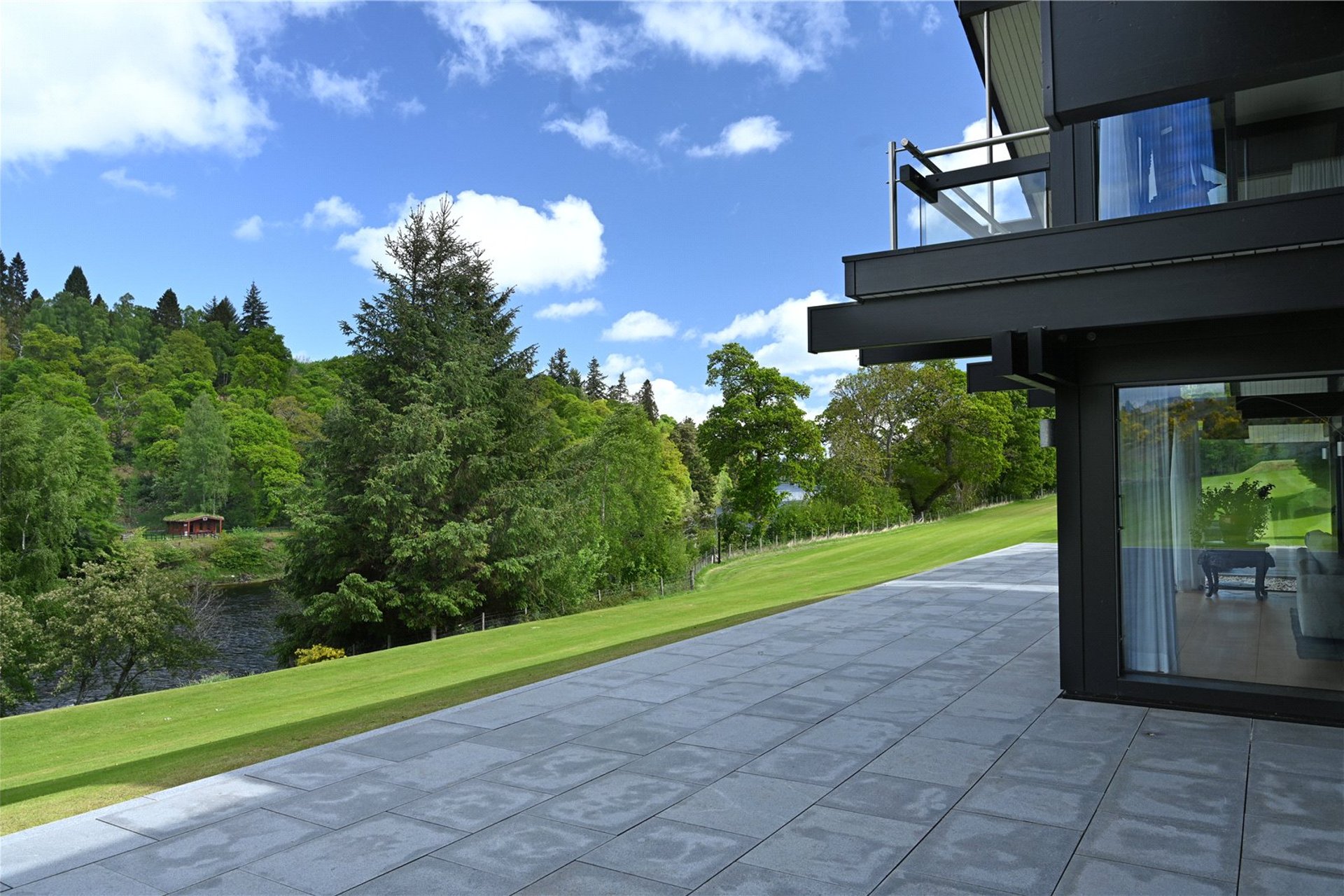 Broadgreen, Cargill, Perth, Perthshire, PH2 6DS - Picture #17