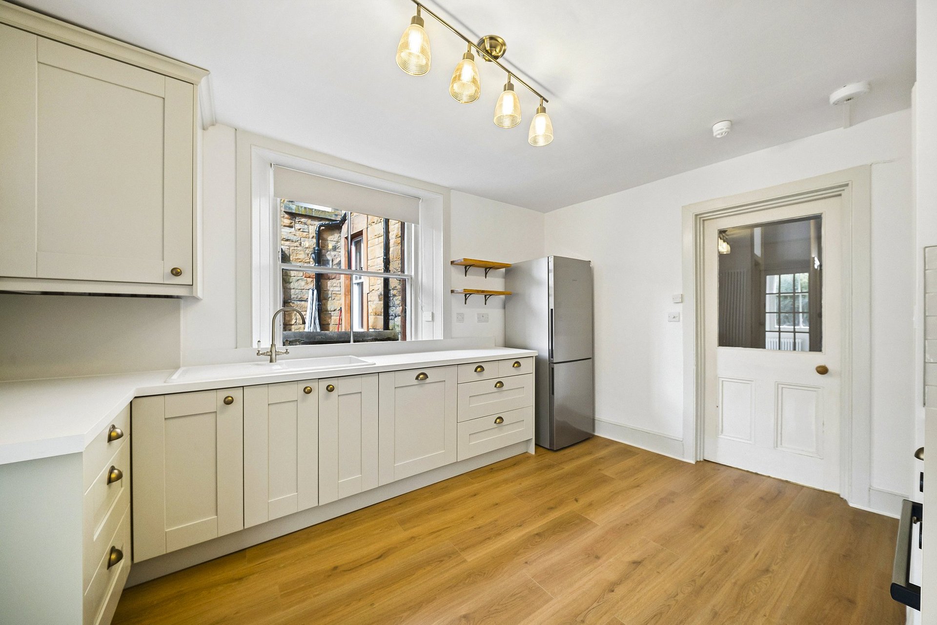8 Braidburn Crescent, Edinburgh, EH10 6EN - Picture #3