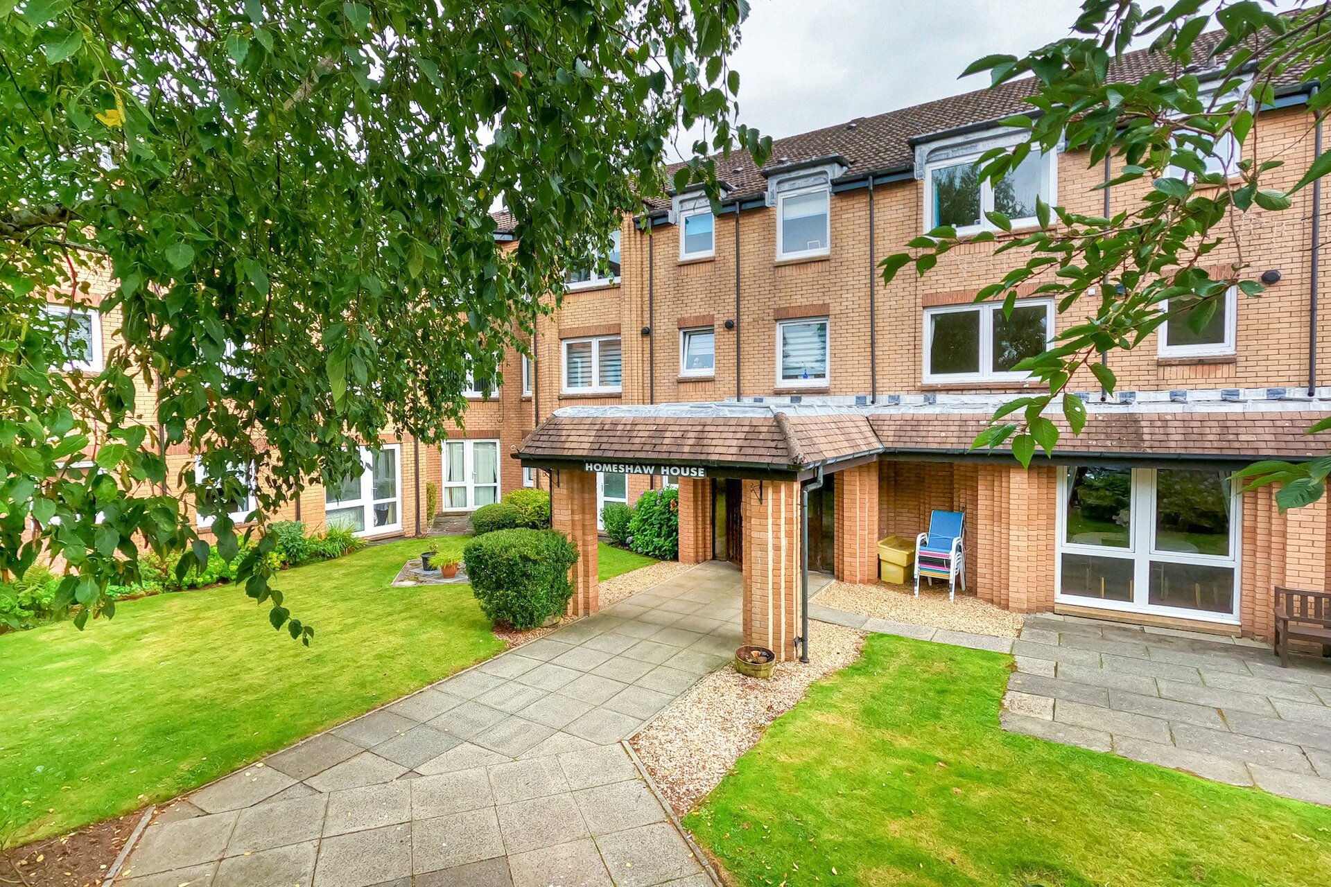 Flat 34, Homeshaw House, 27 Broomhill Gardens, Newton Mearns, Glasgow, East Renfrewshire, G77 5HP - Picture #1