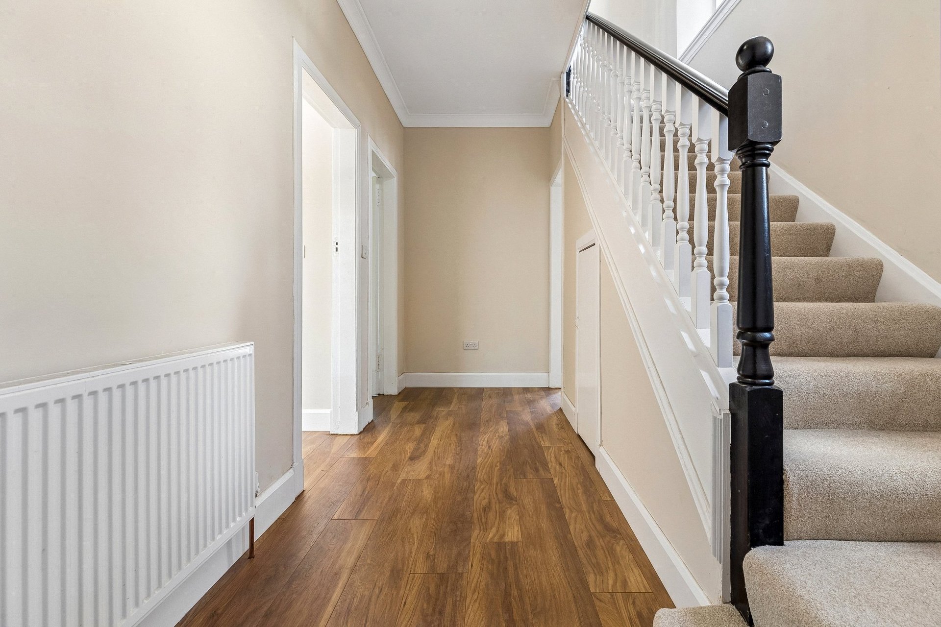 22 Sunningdale Avenue, Newton Mearns, Glasgow, East Renfrewshire, G77 5PD - Picture #3