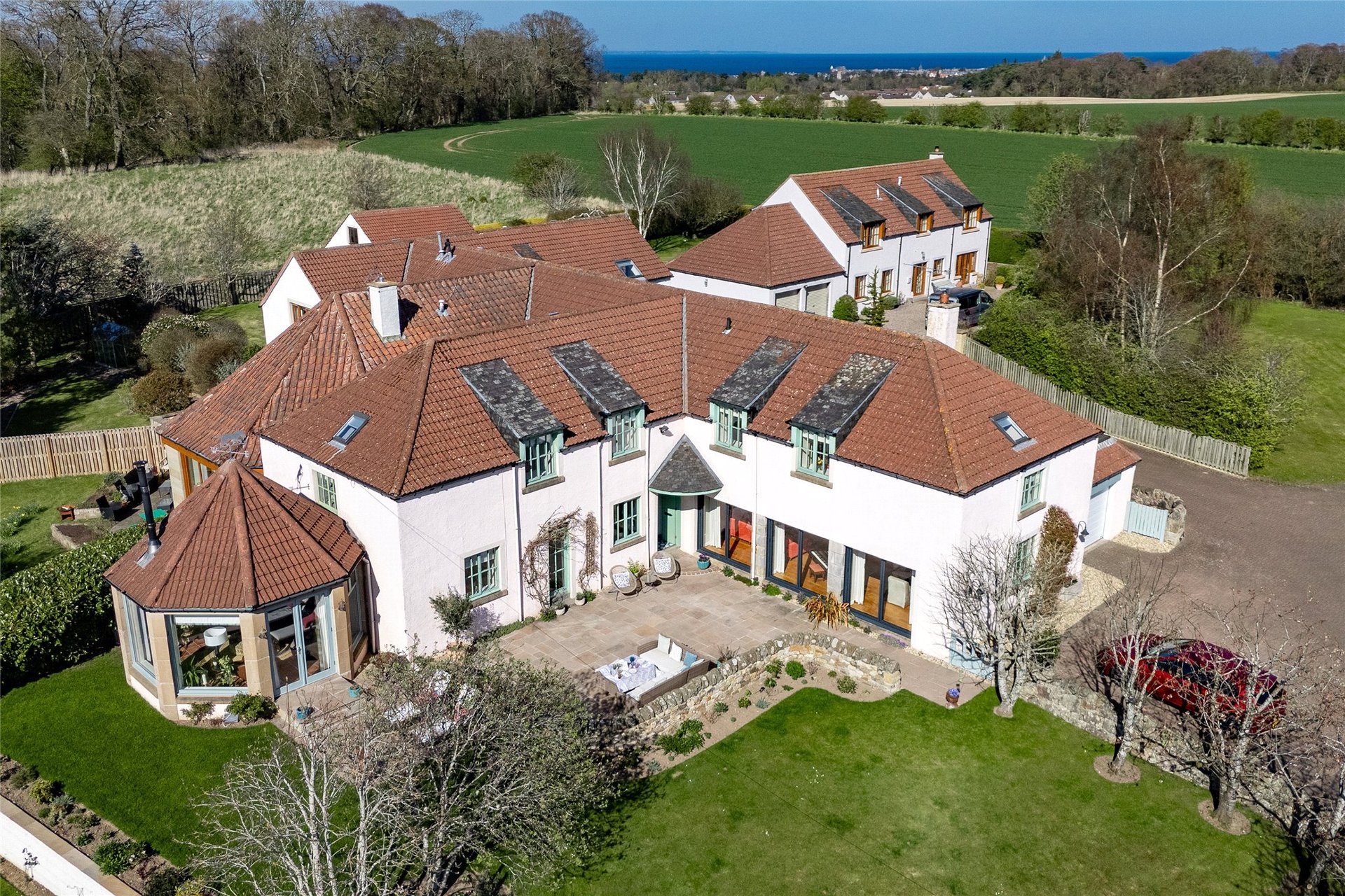 1 Lumbo Farm Steadings, St. Andrews, Fife, KY16 8NS - Picture #2