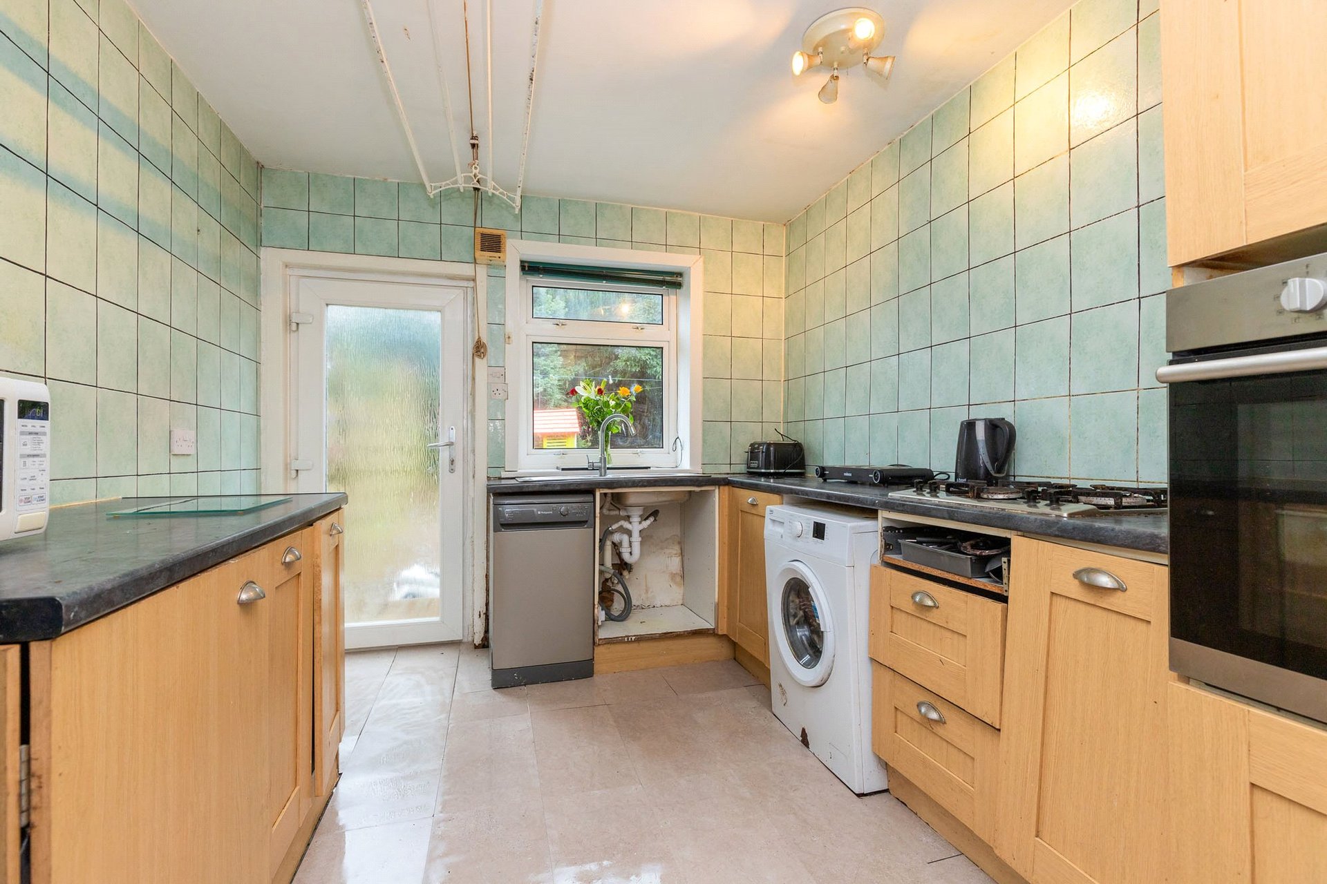 5 Brownmuir Avenue, Eaglesham, Glasgow, East Renfrewshire, G76 0AH - Picture #4