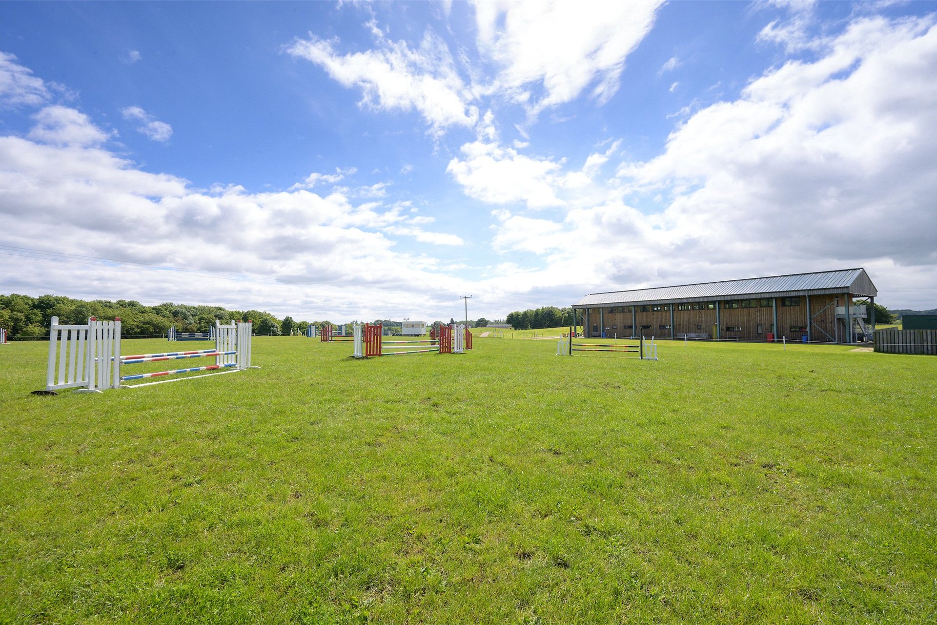 Auchlishie Farm, Kinnordy, Kirriemuir, Angus, DD8 4LS - Picture #13