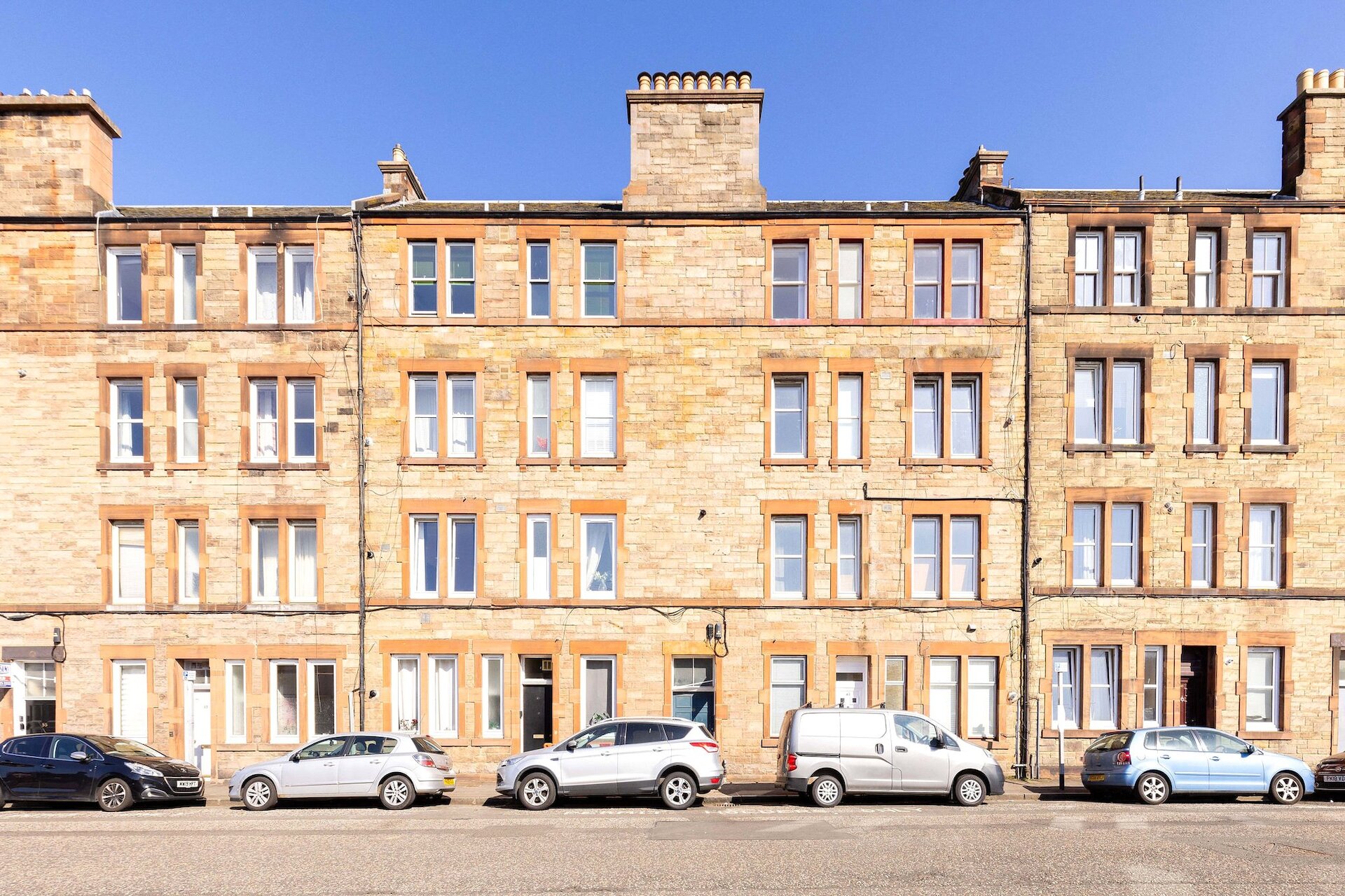 49/13 3f3, Logie Green Road, Edinburgh, Midlothian, EH7 4HB - Picture #1