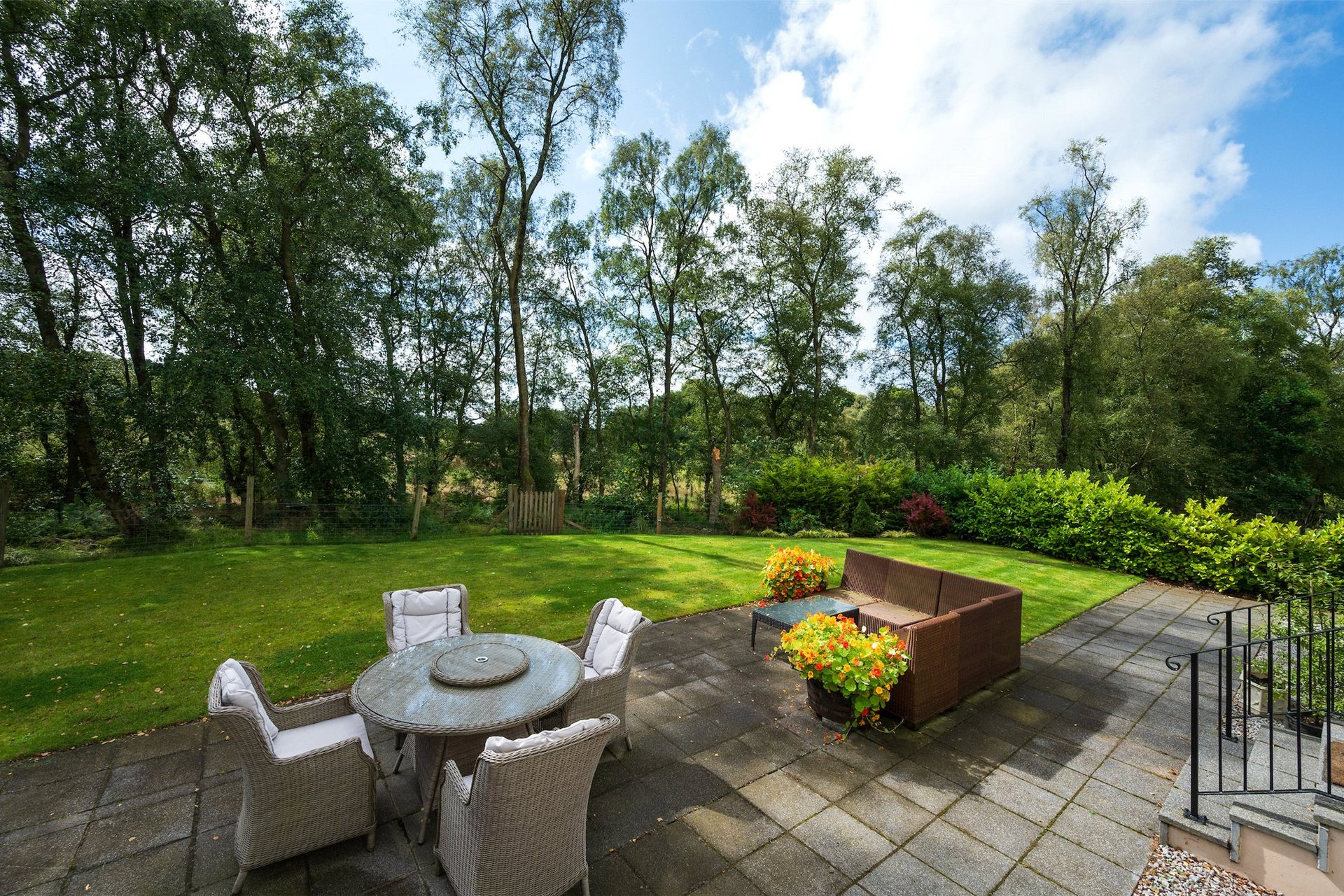 2 Medwyn Court, West Linton, Scottish Borders, EH46 7JQ - Picture #3