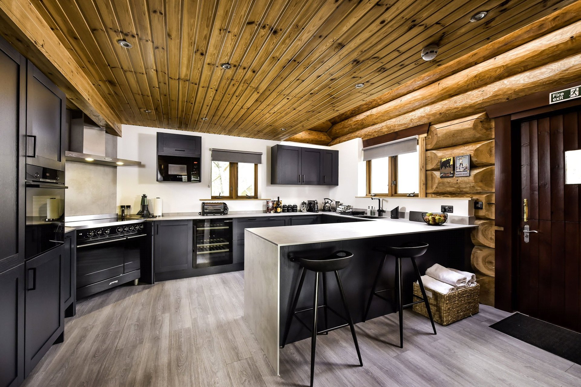 Mountain Bear Lodge, Nethy Bridge, Inverness-Shire, PH25 3DY - Picture #10