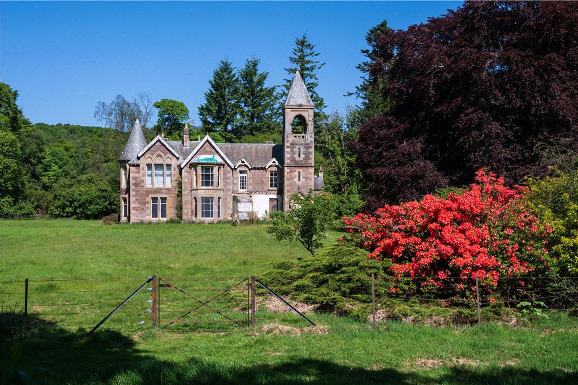 Drumearn House, The Ross, Comrie, Perthshire, PH6 2JR - Picture #2