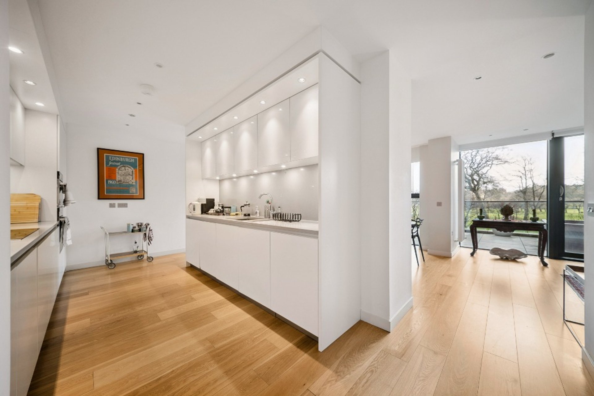 8 Simpson Loan, Meadows, Edinburgh, EH3 9GS - Picture #4