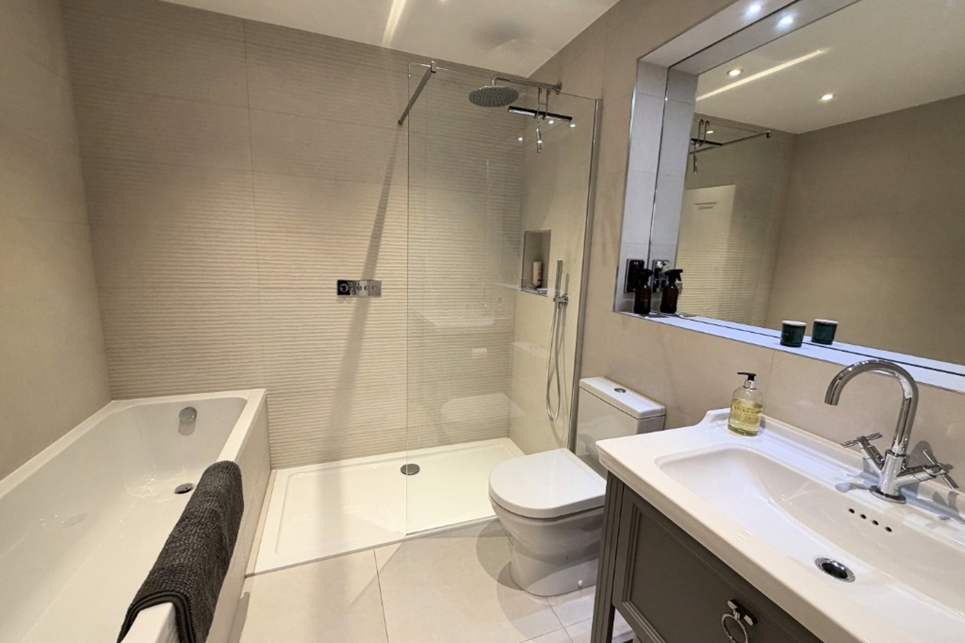 32 Henderson Row, New Town, Edinburgh, EH3 5DN - Picture #8