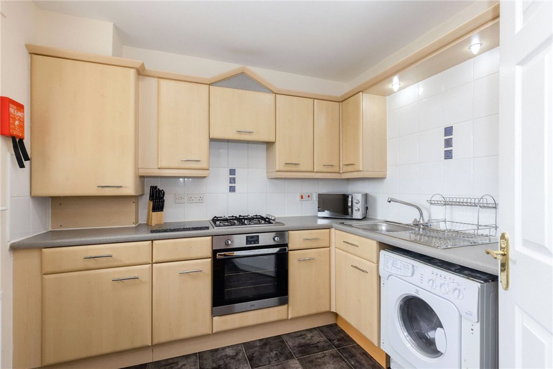 23 Burnvale, Livingston, West Lothian, EH54 6DD - Picture #4